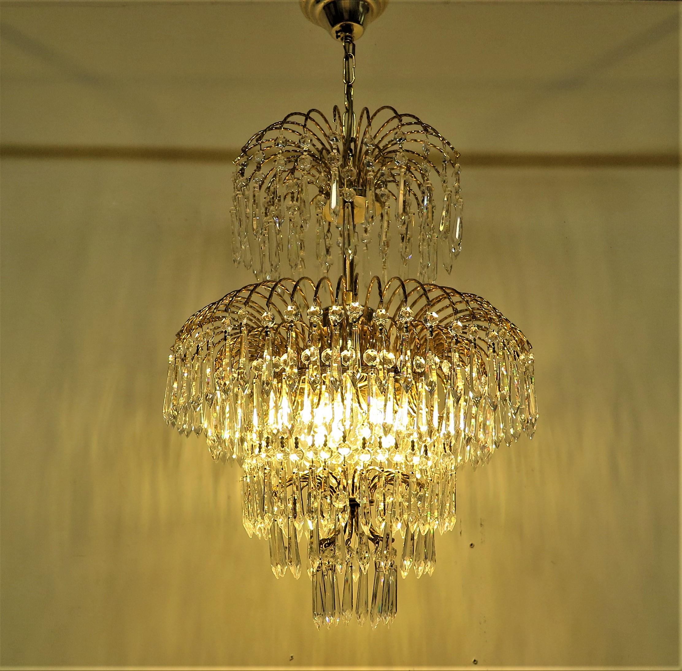 French Mid Century Hollywood Regency Waterfall Chandelier For Sale 4