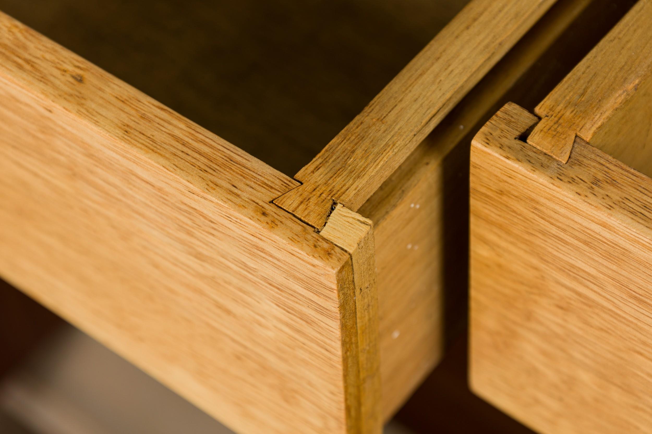 Credenza francese di metà secolo in Oak Oak Oak, stile Jacques Adnet in vendita 4