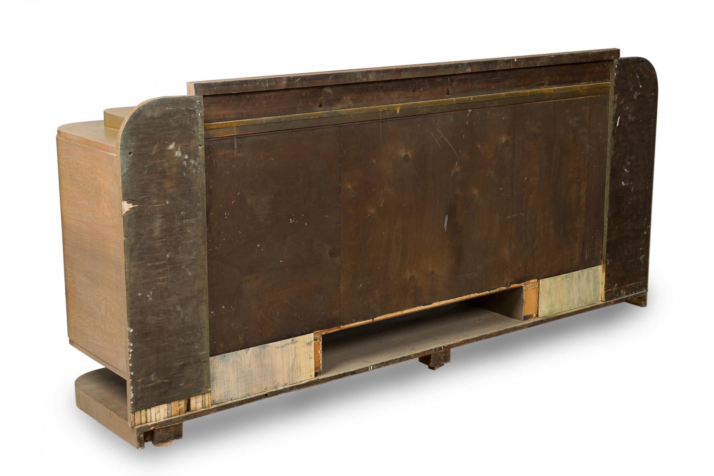Francese Credenza francese di metà secolo in Oak Oak Oak, stile Jacques Adnet in vendita