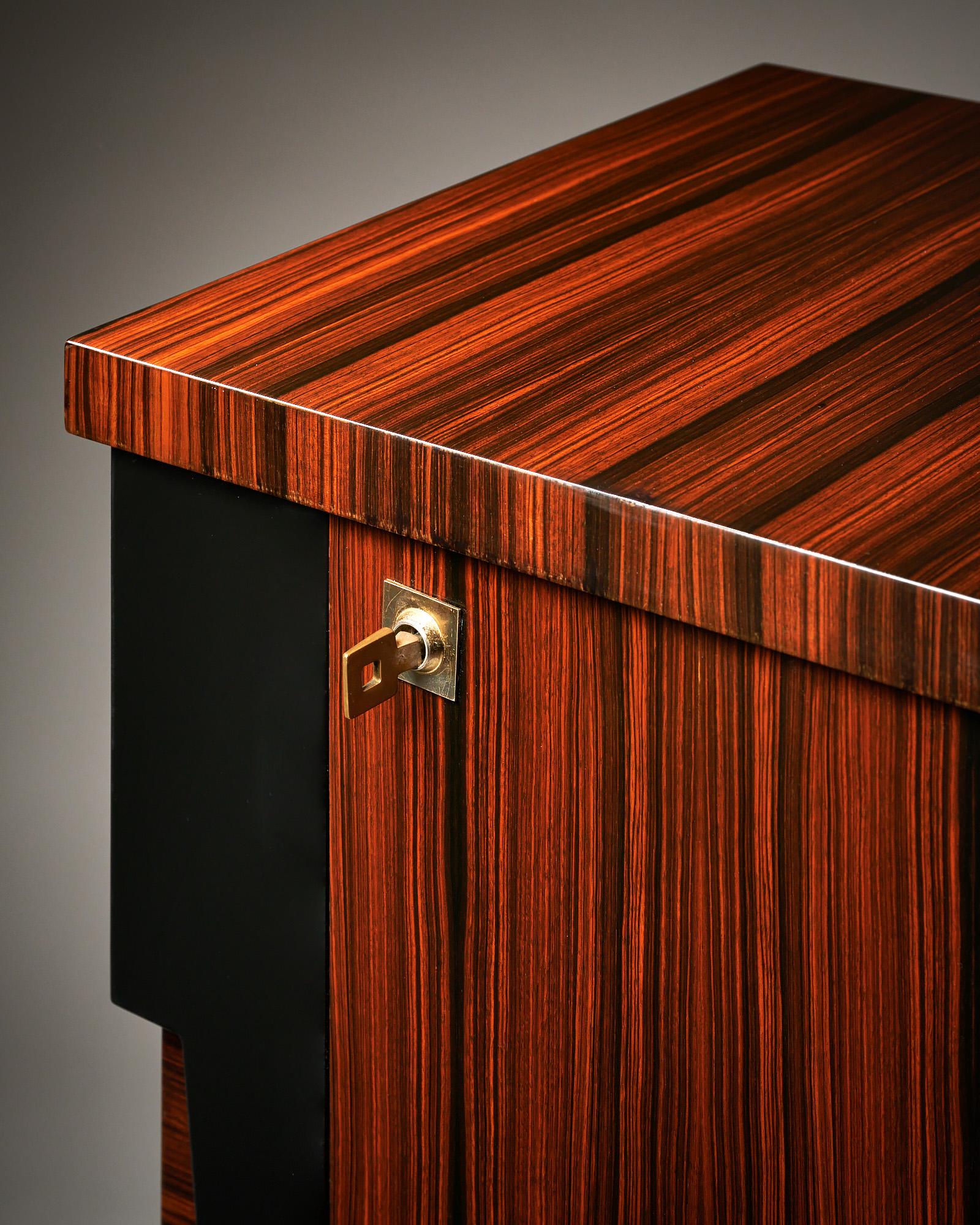 Mid-Century Modern French Mid-Century Macassar Buffet For Sale
