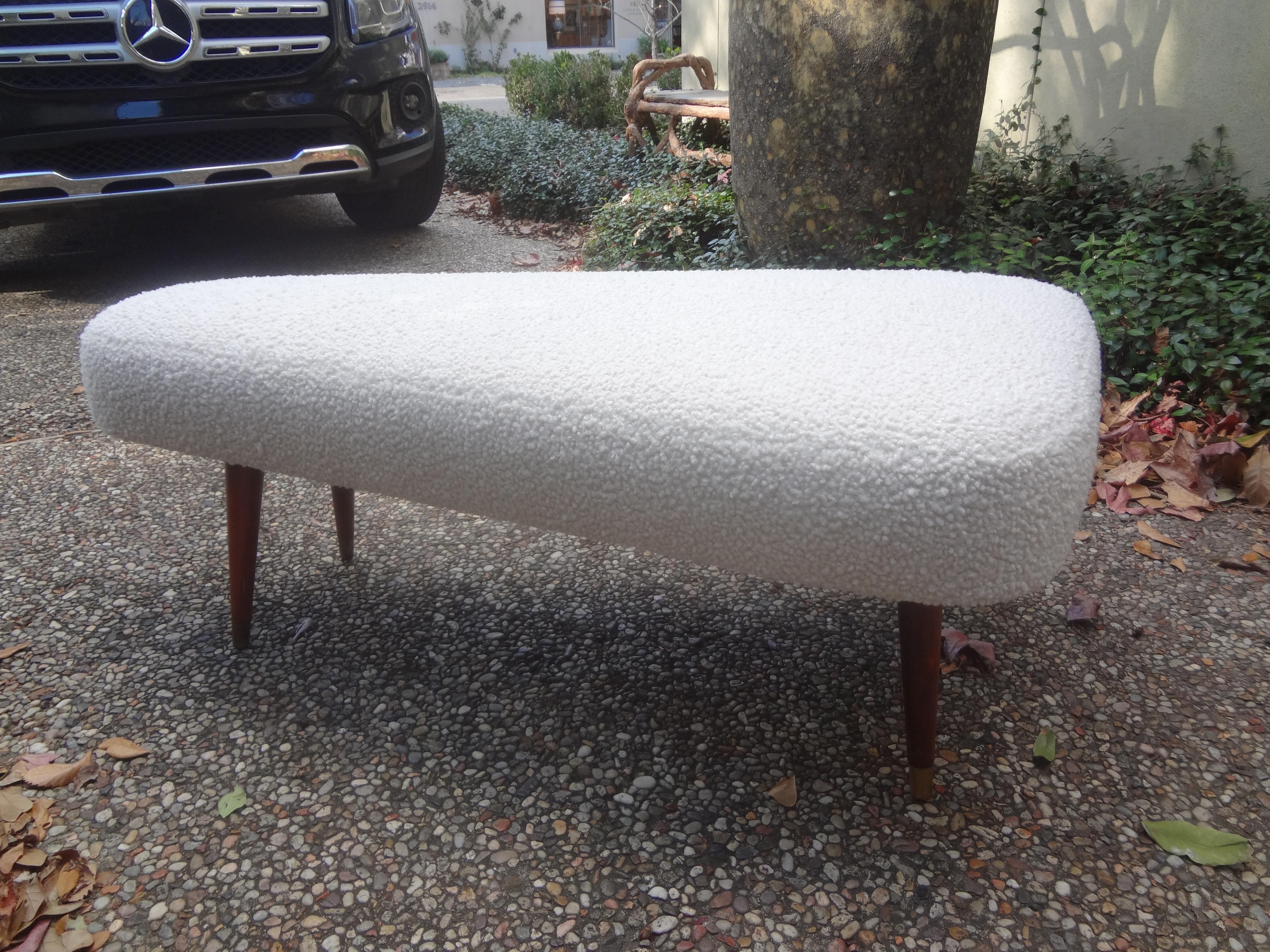 French Mid-Century Modern André Arbus Style Triangular Bench For Sale 4