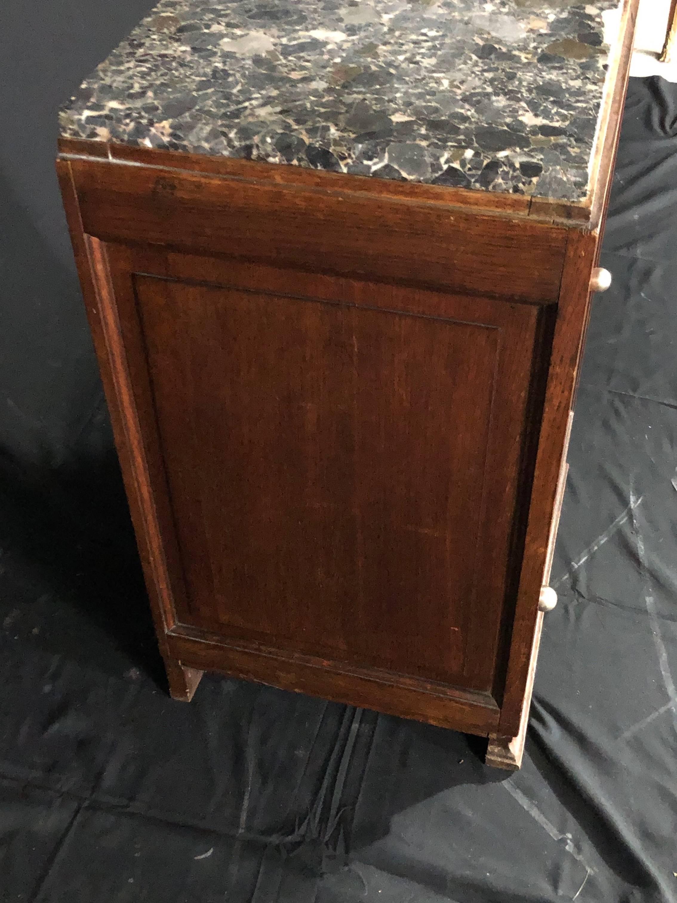 Mid-20th Century French Mid-Century Modern Art Deco Side Table or Nightstand