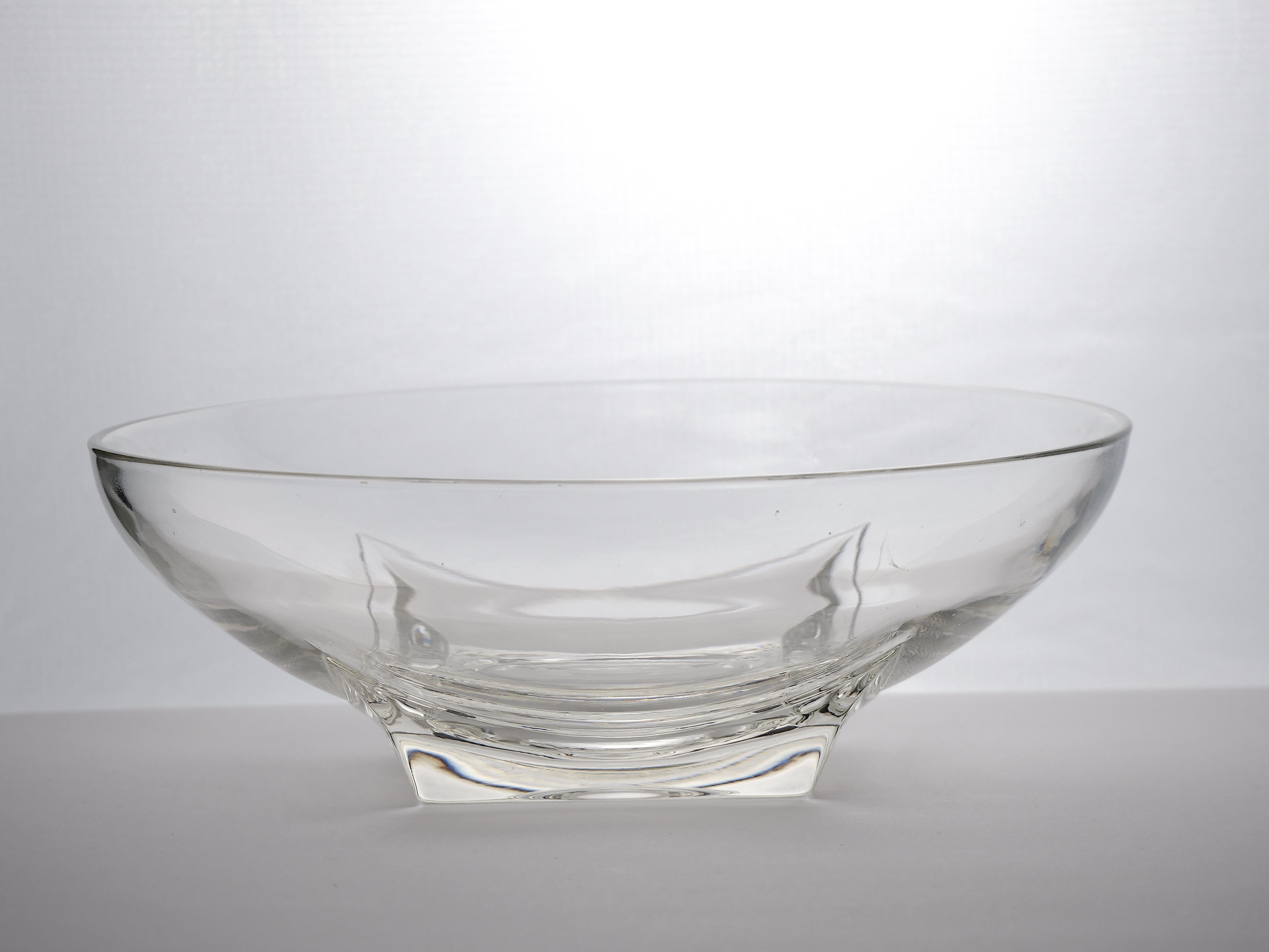 20th Century French Mid-Century Modern Art Deco Style Glass Centerpiece Bowl For Sale