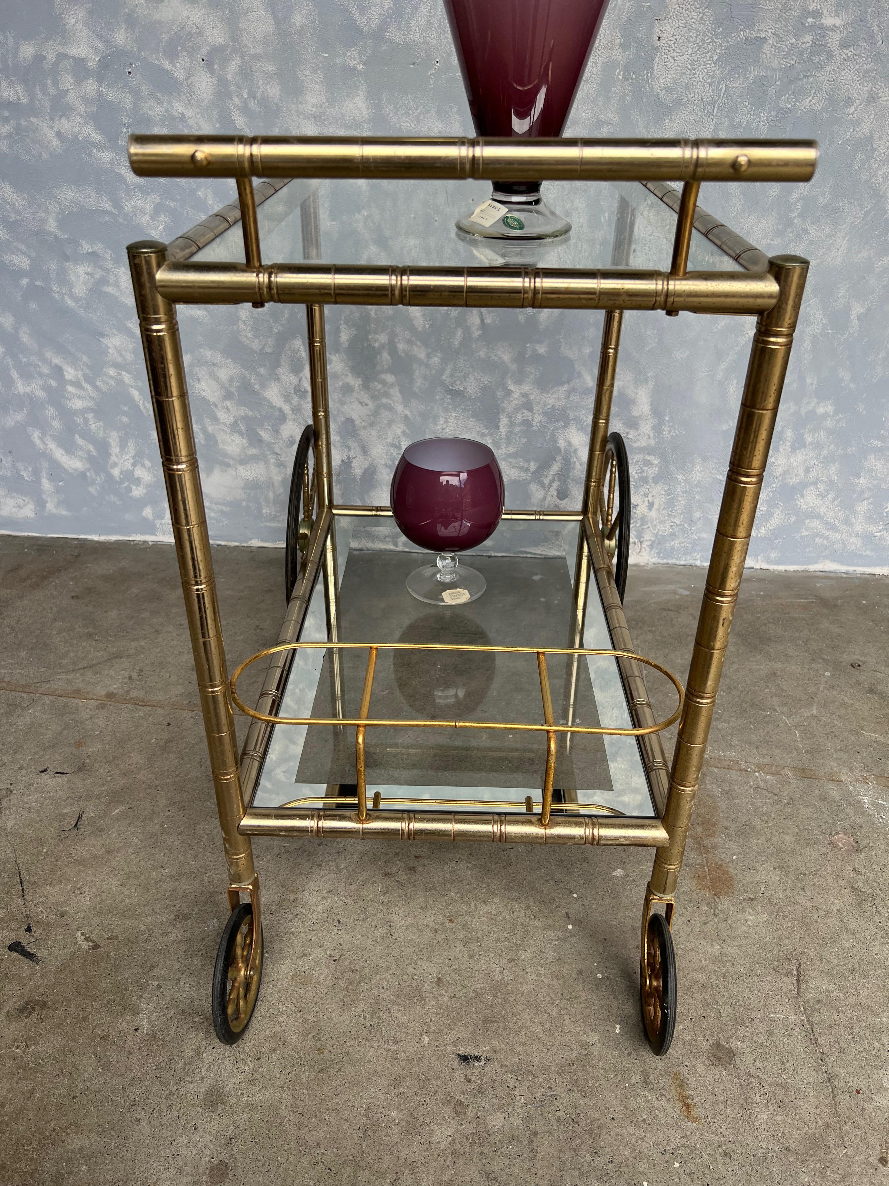 French Mid-Century Modern Brass Bar Cart In Good Condition For Sale In Buchanan, NY