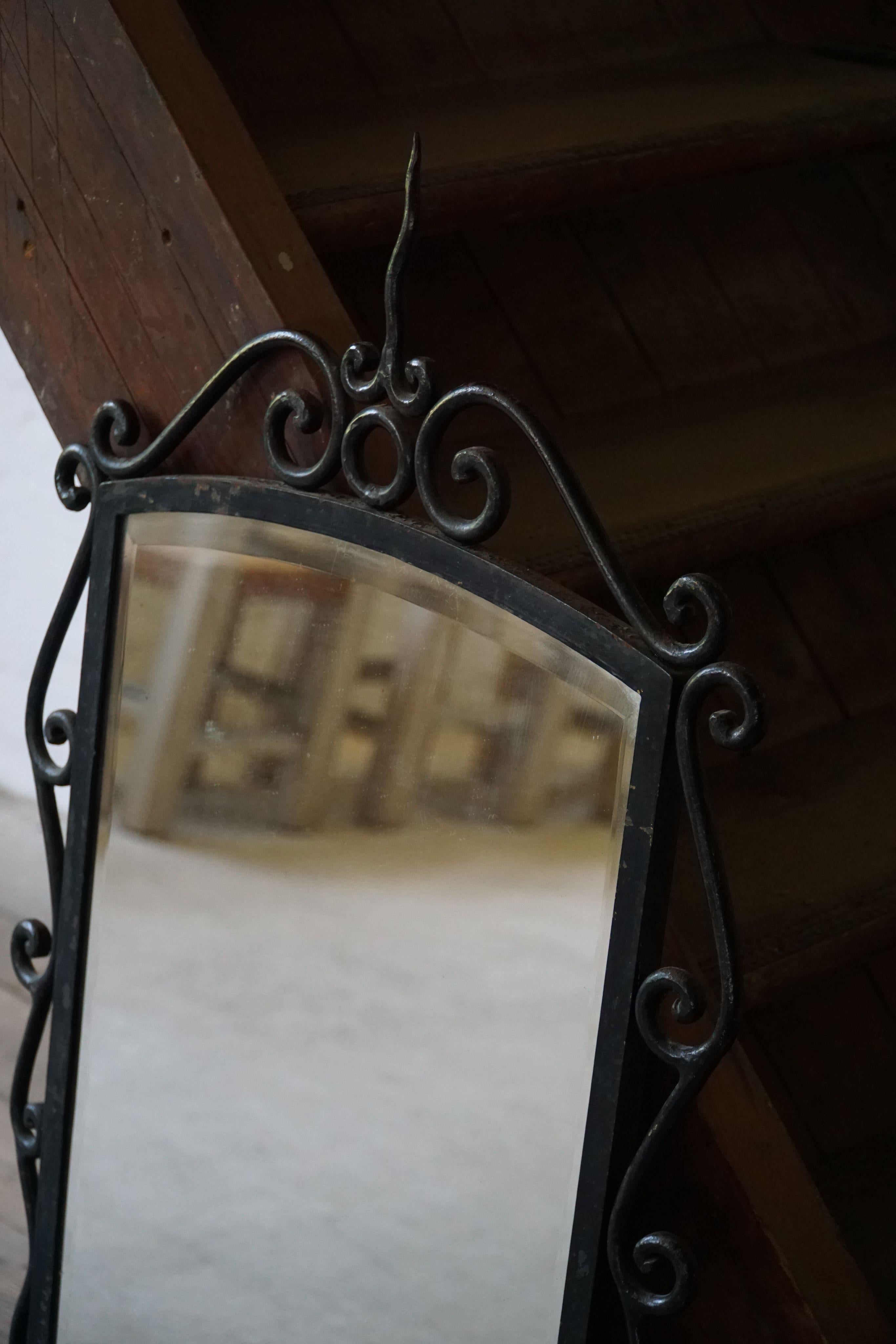 French Mid-Century Modern, Brutalist Wrought Iron Wall Mirror, Made in the 1950s For Sale 4
