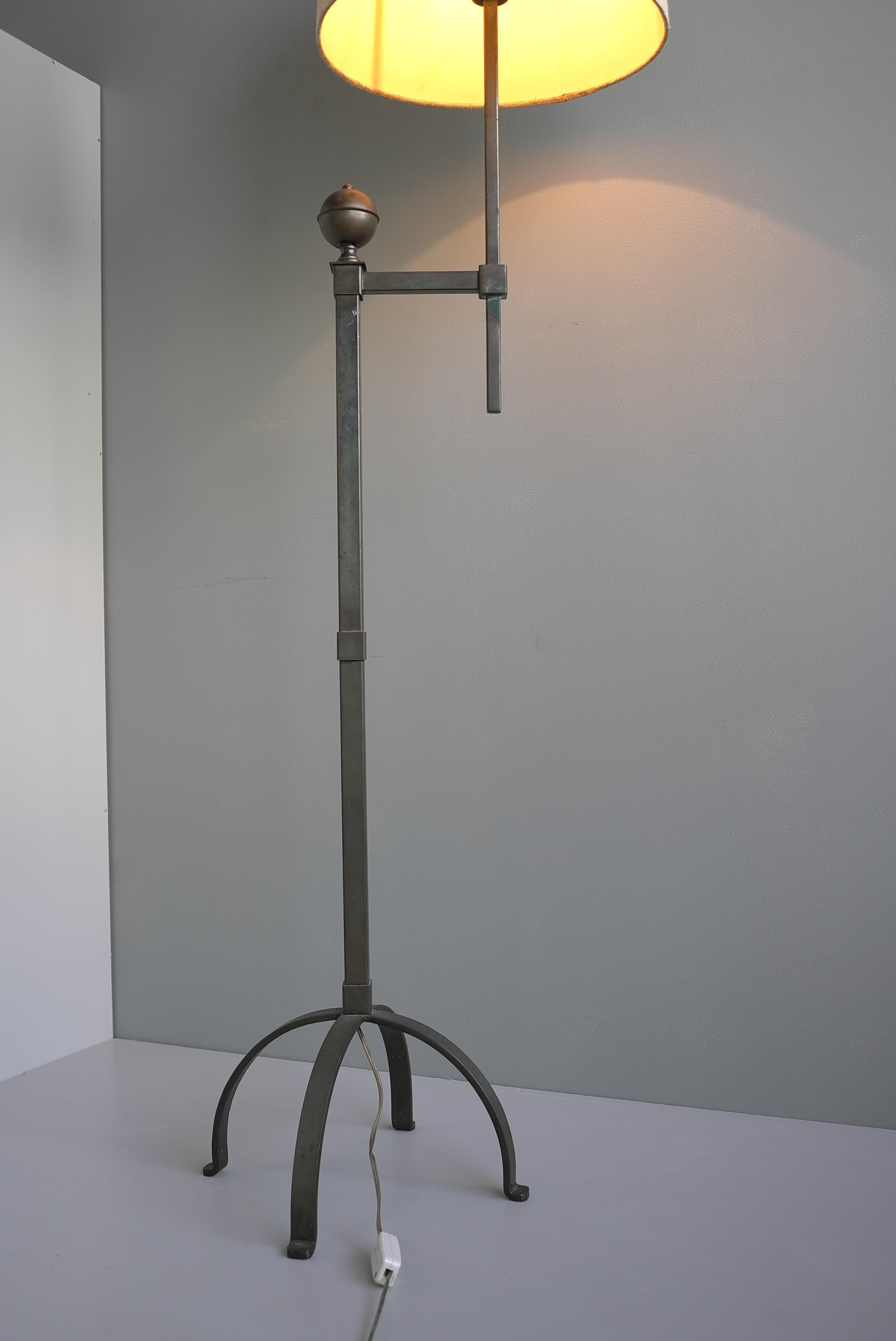 Mid-20th Century French Mid-Century Modern Copper and steel Patina Floor lamp 1950's For Sale