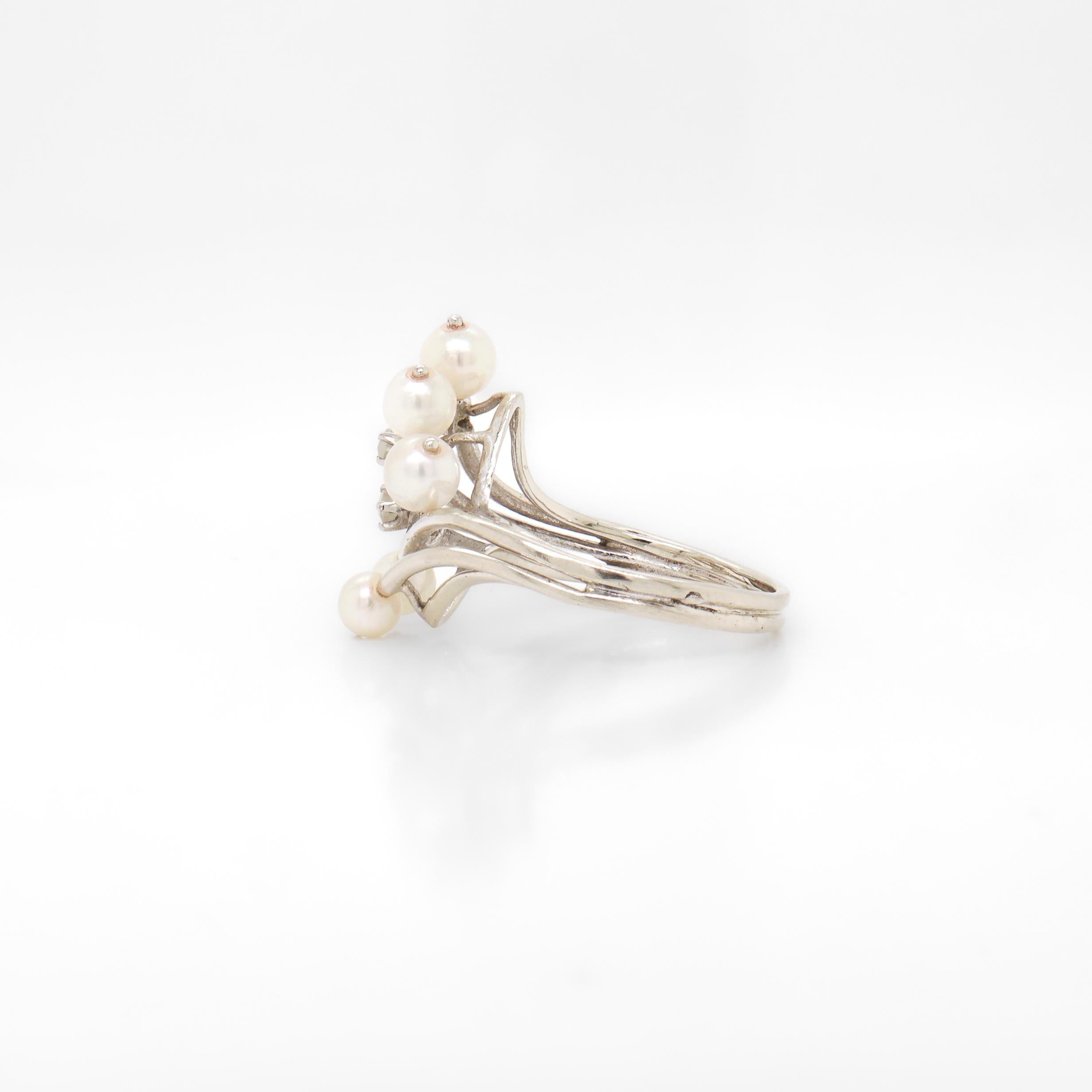 French Mid-Century Modern Diamond, Pearl, & 18k White Gold Cocktail Ring For Sale 2