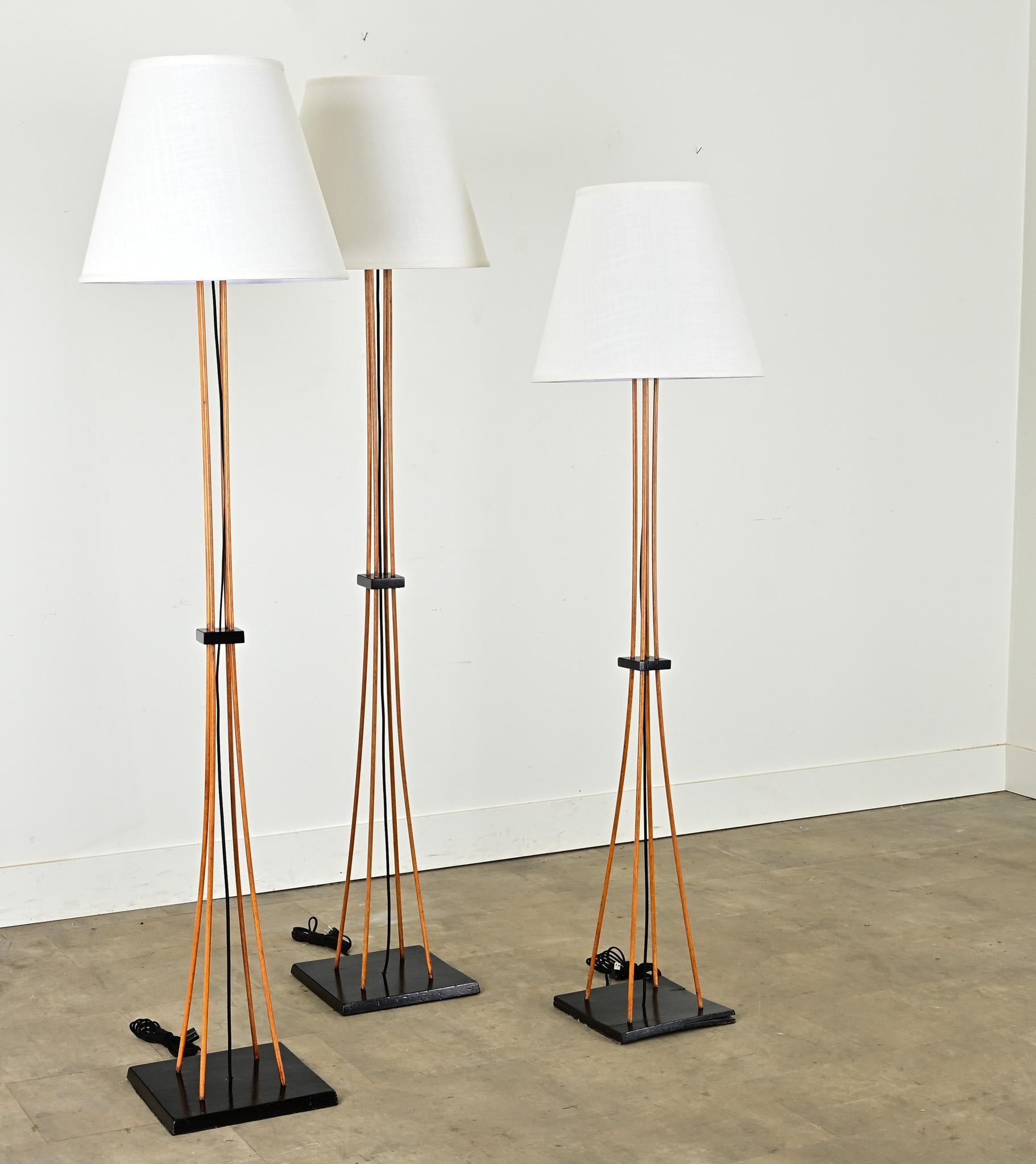 Mid-Century Modern Lampadaire français The Moderns en vente