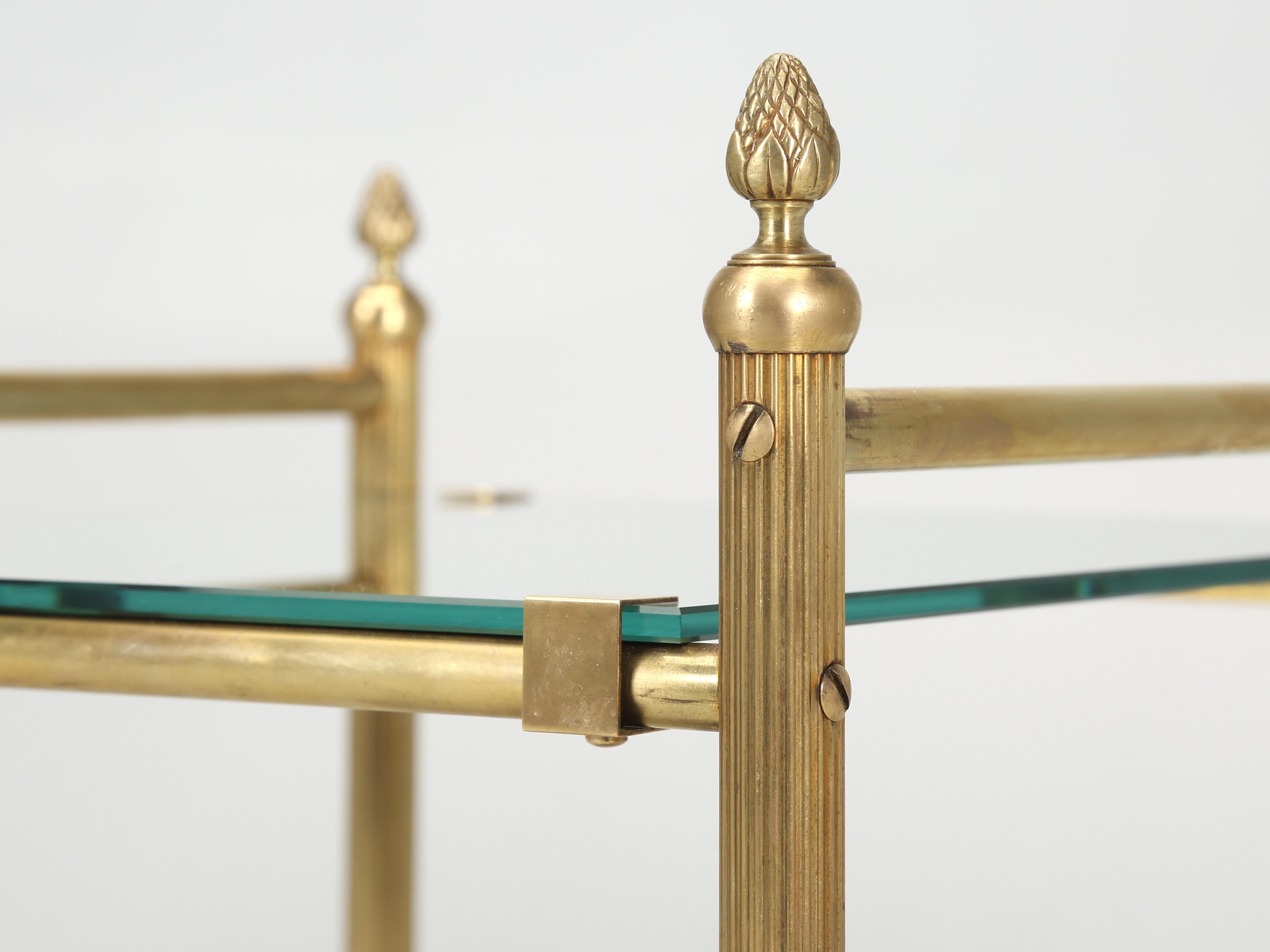 French Mid-Century Modern Matched Pair of Brass and Mirror End Tables C1960's  For Sale 5
