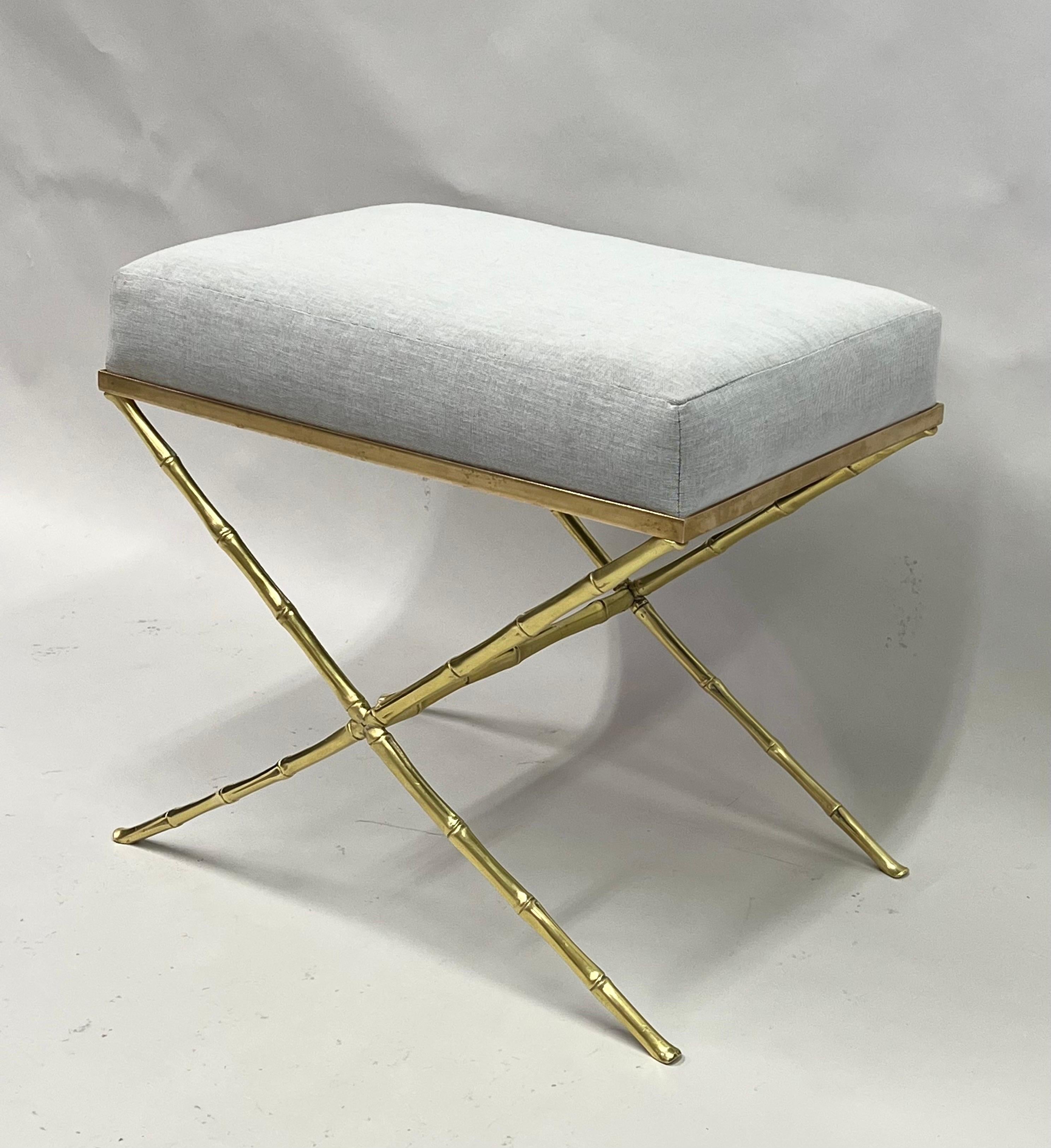 French Mid-Century Modern Neoclassical Brass Faux Bamboo Bench by Maison Baguès In Good Condition For Sale In New York, NY