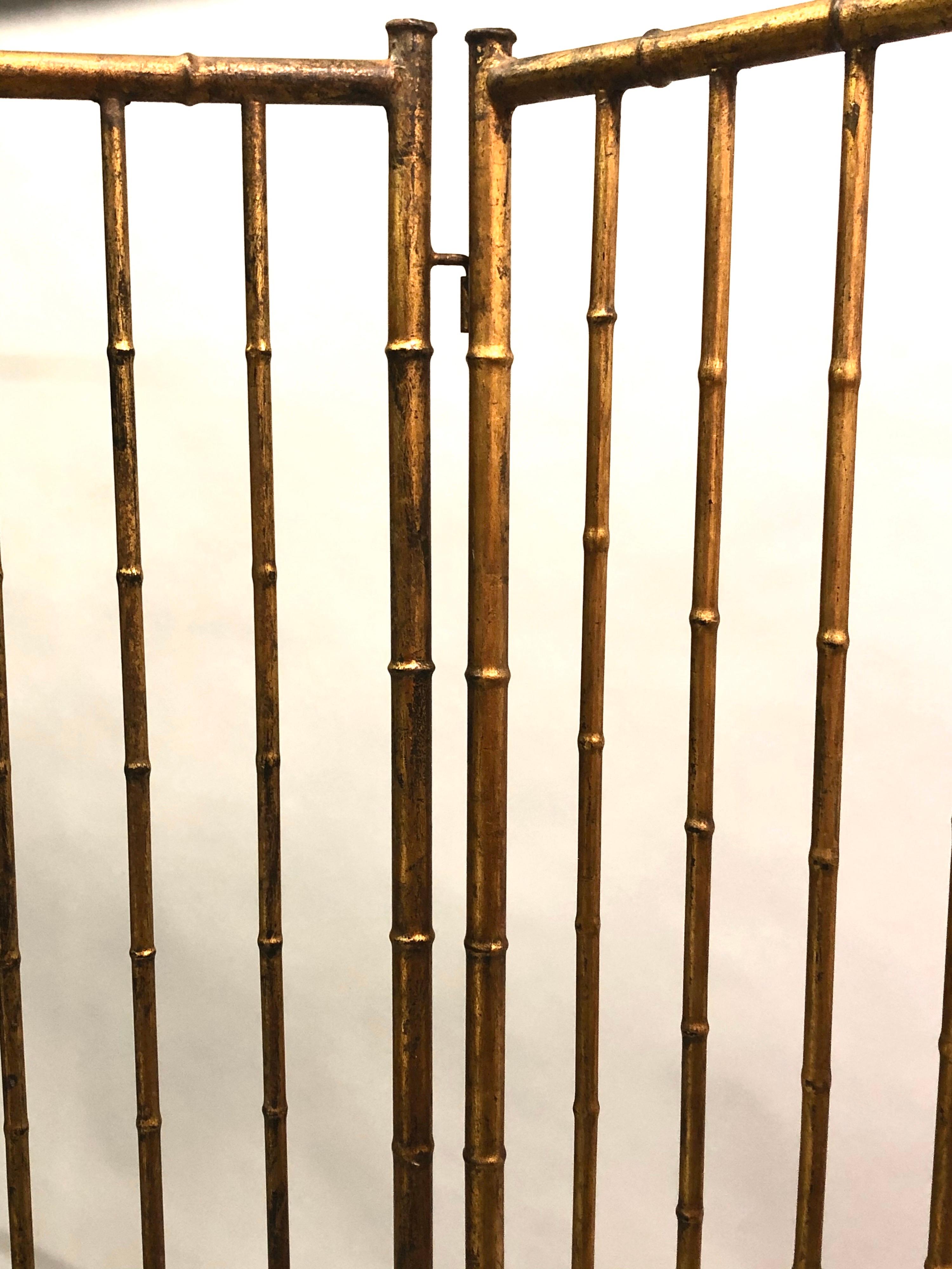 Écran en fer doré en faux bambou de style néoclassique français, mi-siècle moderne, de Bagues en vente 3