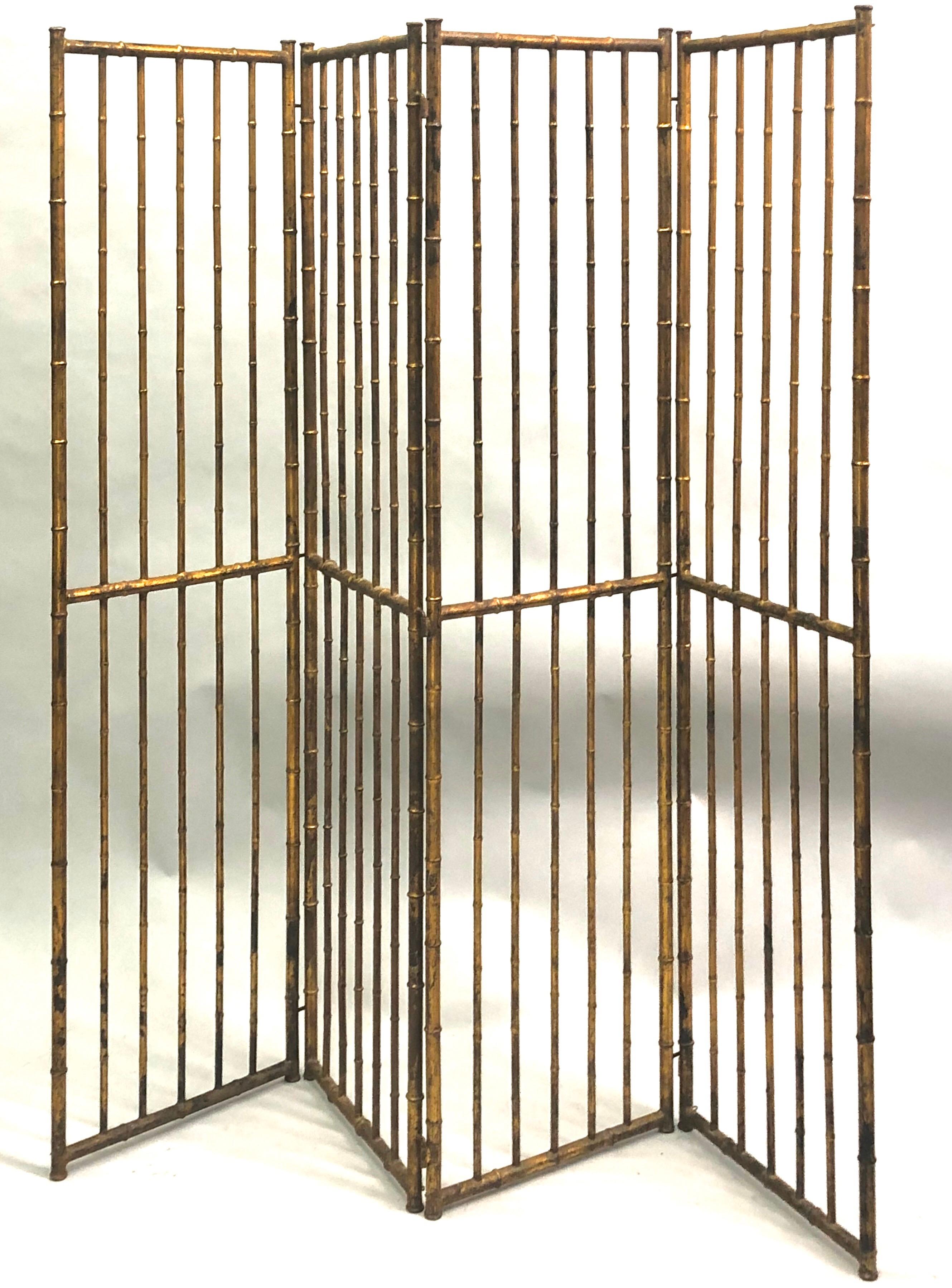 Mid-Century Modern Écran en fer doré en faux bambou de style néoclassique français, mi-siècle moderne, de Bagues en vente