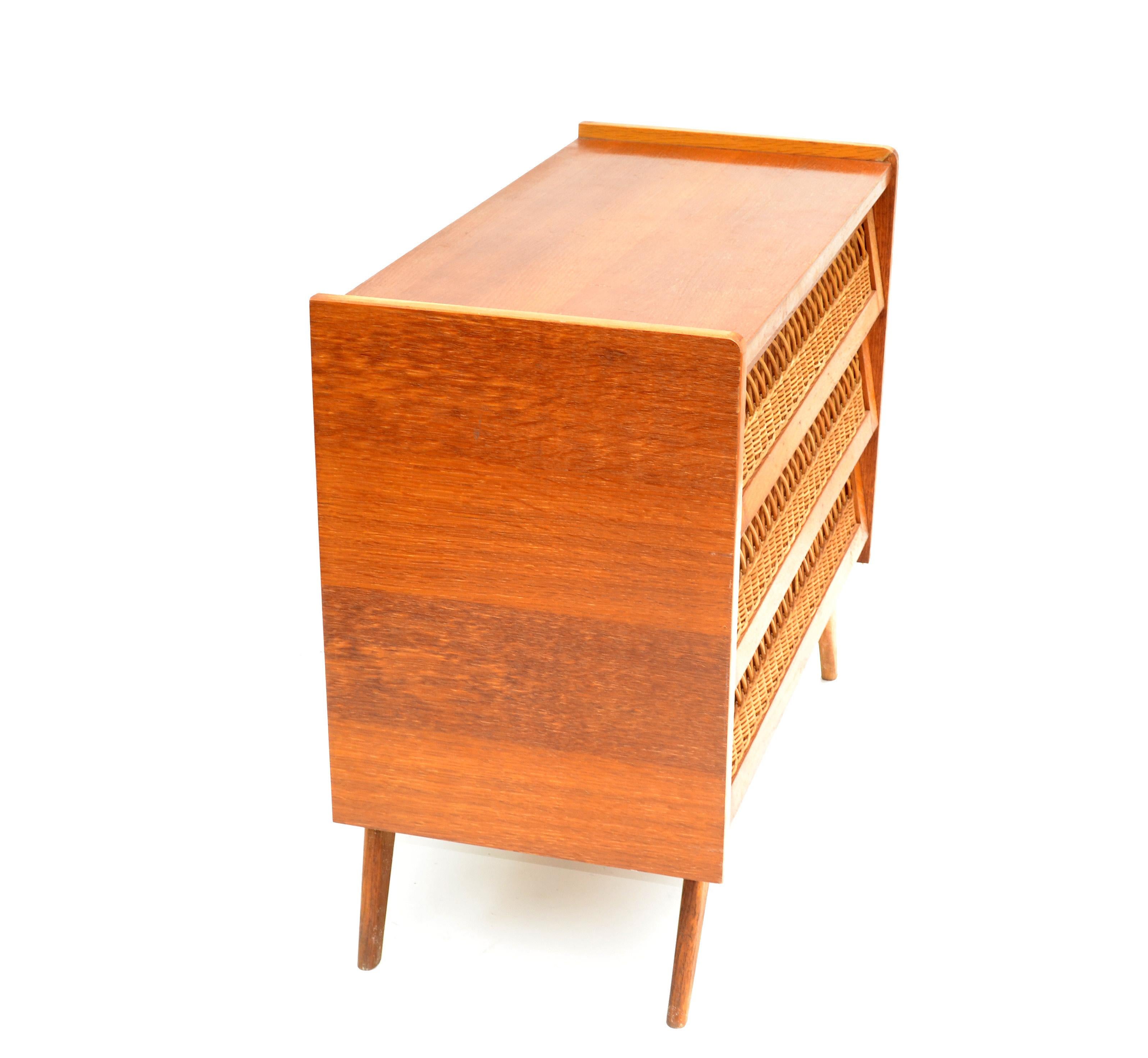 French Mid-Century Modern Rattan and Wood Commode Dresser In Good Condition In Miami, FL