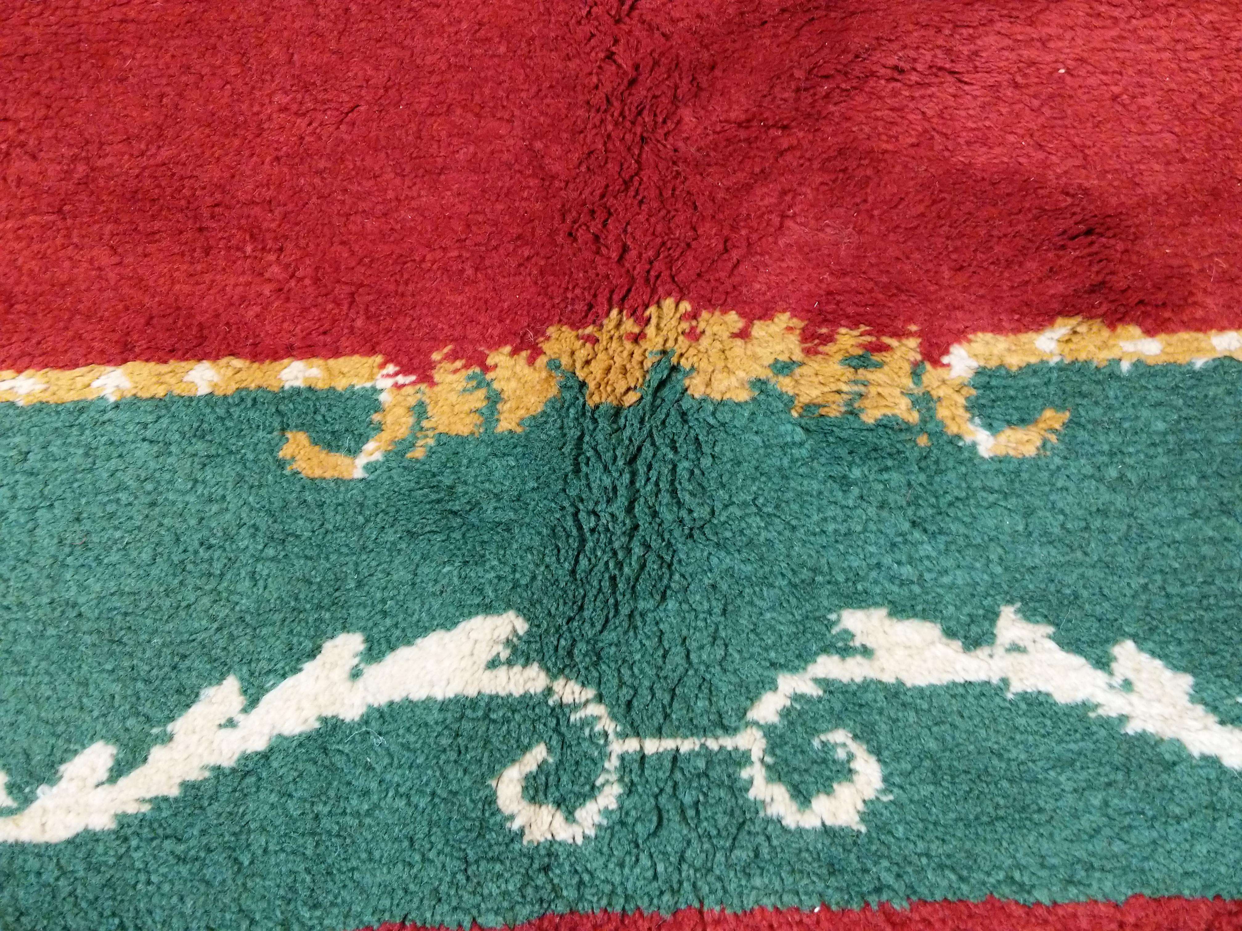 French Mid-Century Modern Red Wool Rug in the style of André Arbus For Sale 5