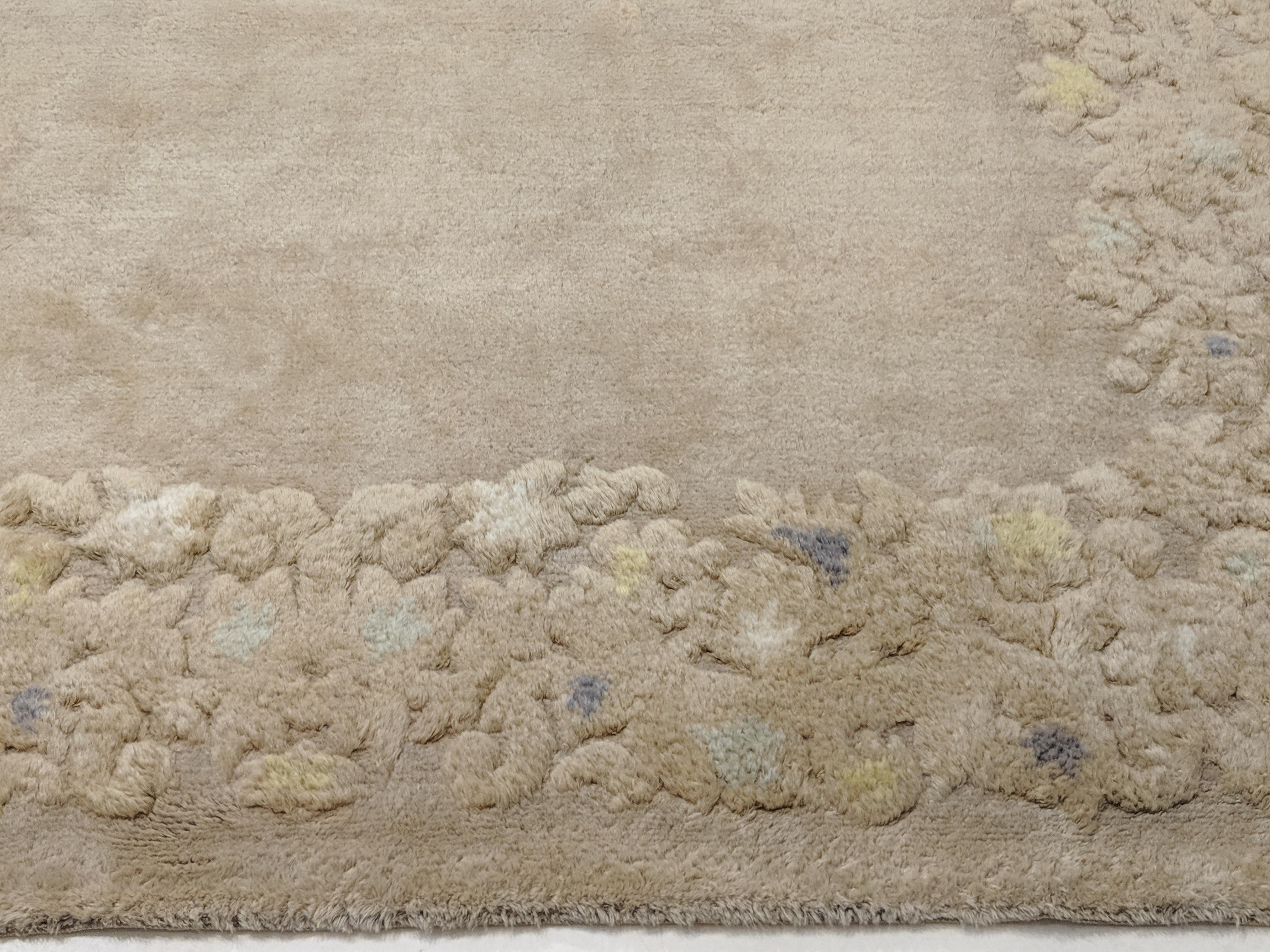 Moderner französischer Teppich aus der Mitte des Jahrhunderts, signiert Leleu im Angebot 3