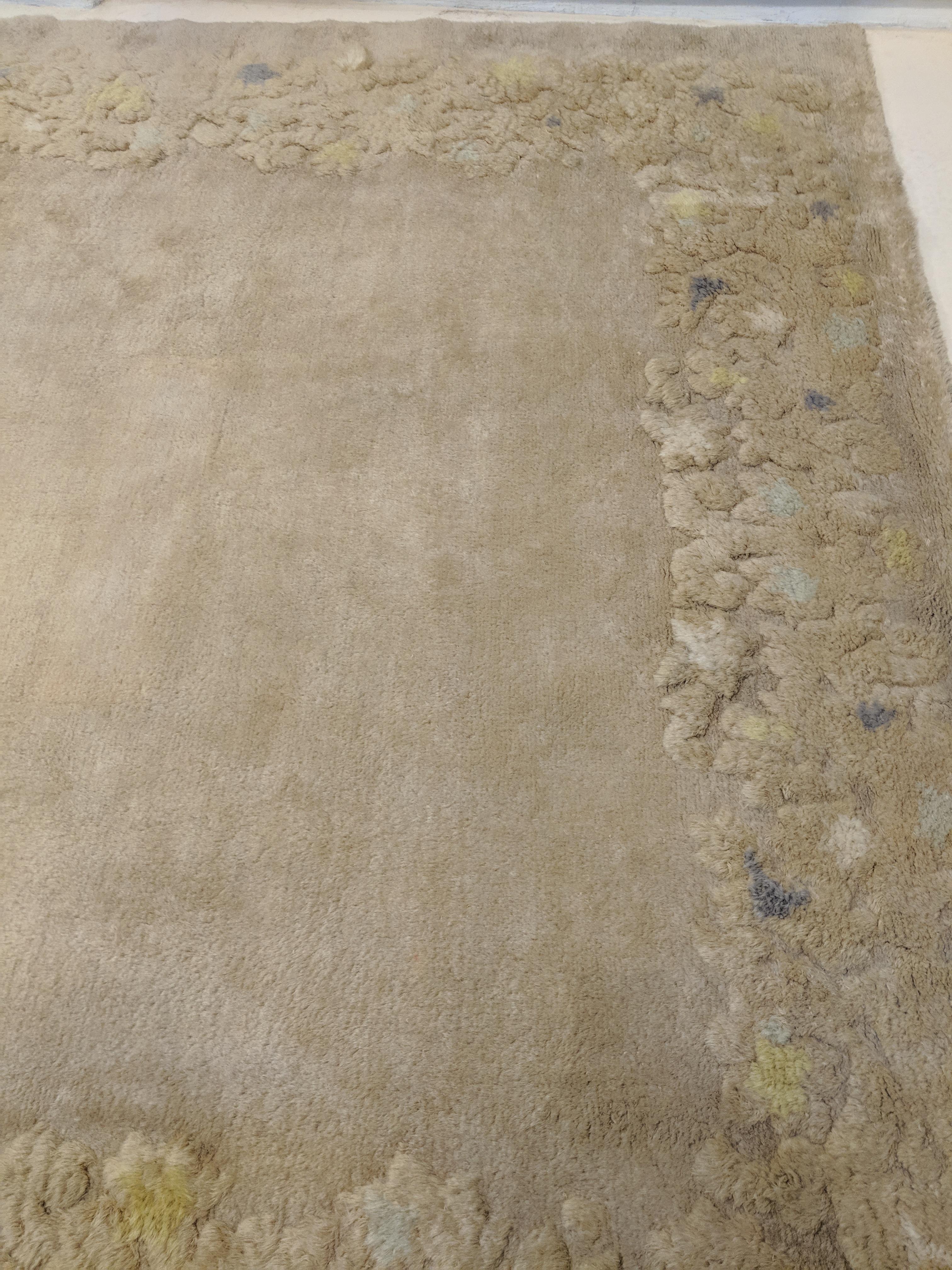 Moderner französischer Teppich aus der Mitte des Jahrhunderts, signiert Leleu im Angebot 1