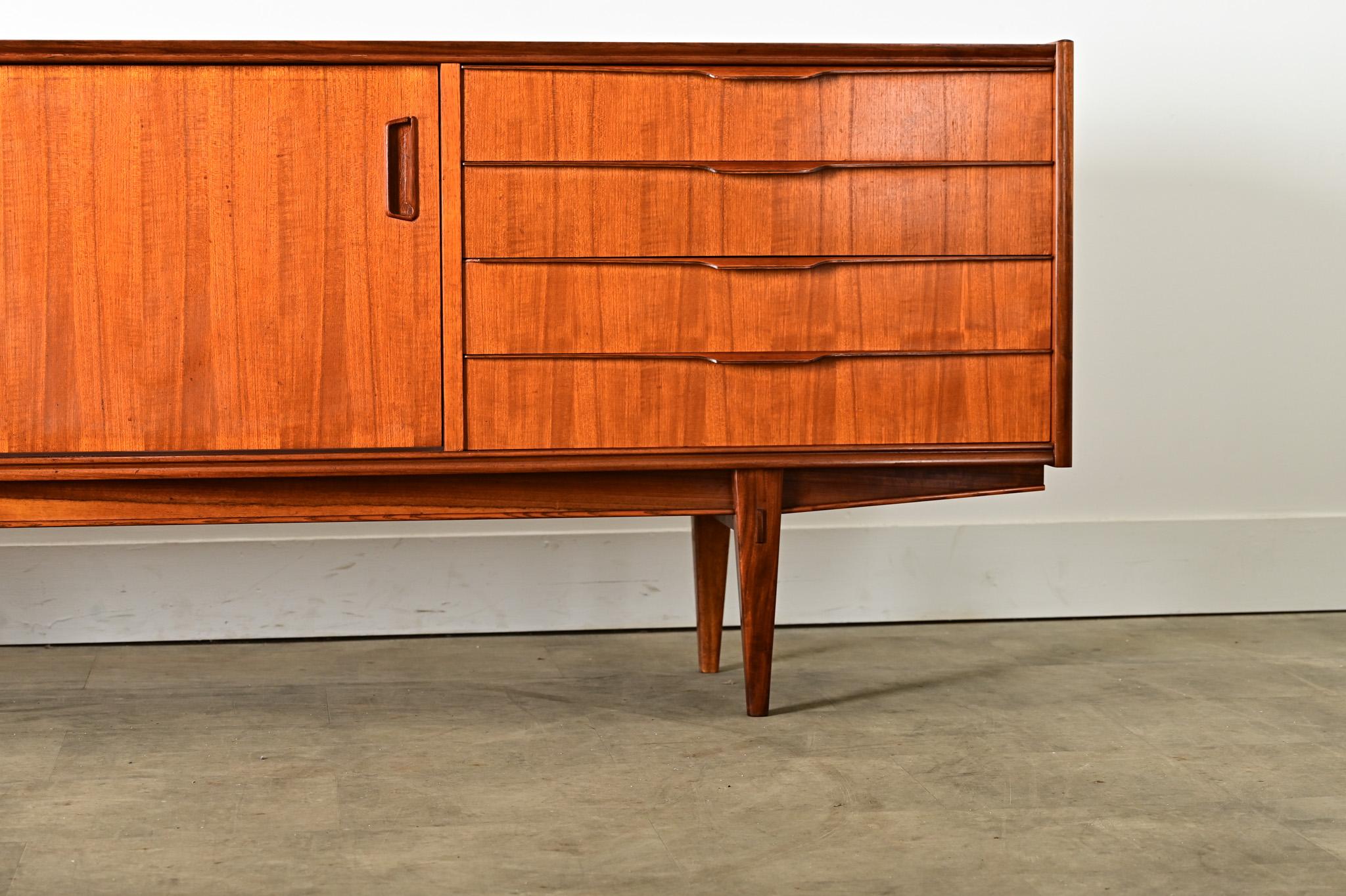 Moderno Credenza francese del Mid Century Modern in vendita