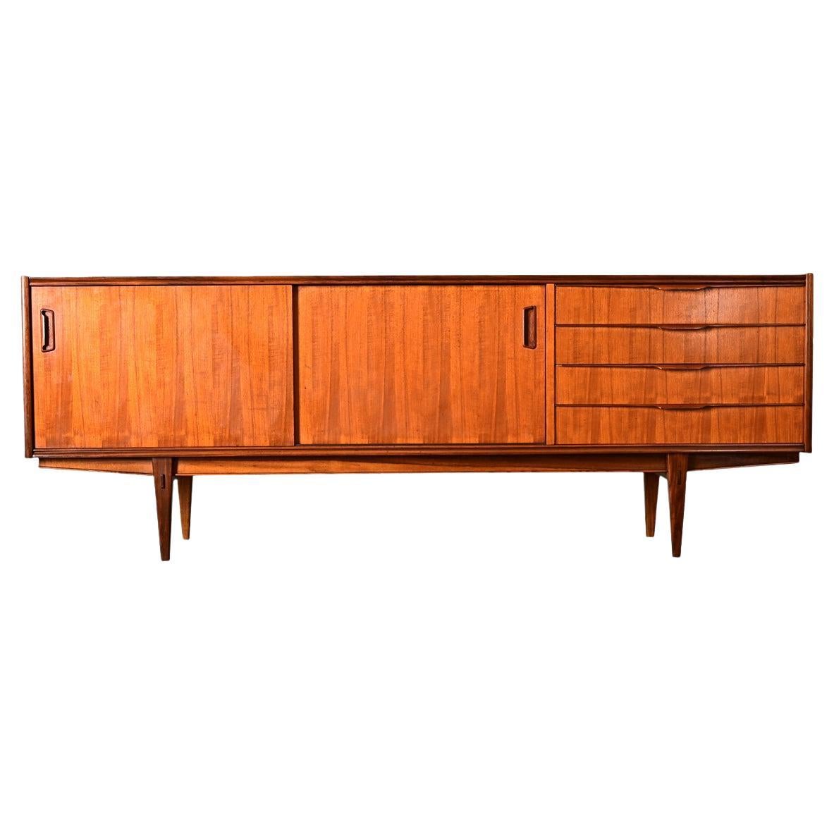 Credenza francese del Mid Century Modern