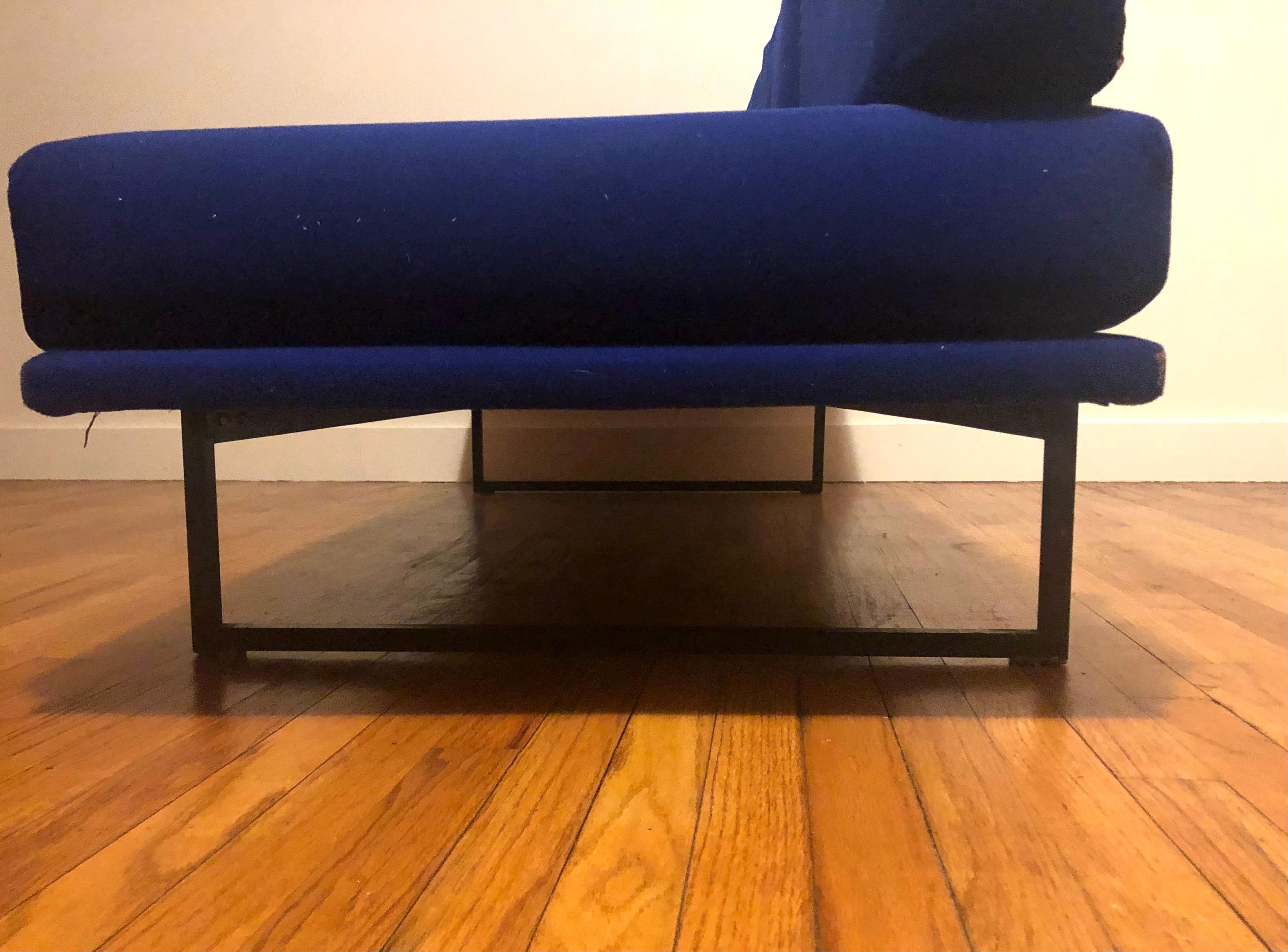 French Mid-Century Modern Sofa / Day Bed by A R P & Yves Klein Blue Style Fabric For Sale 1