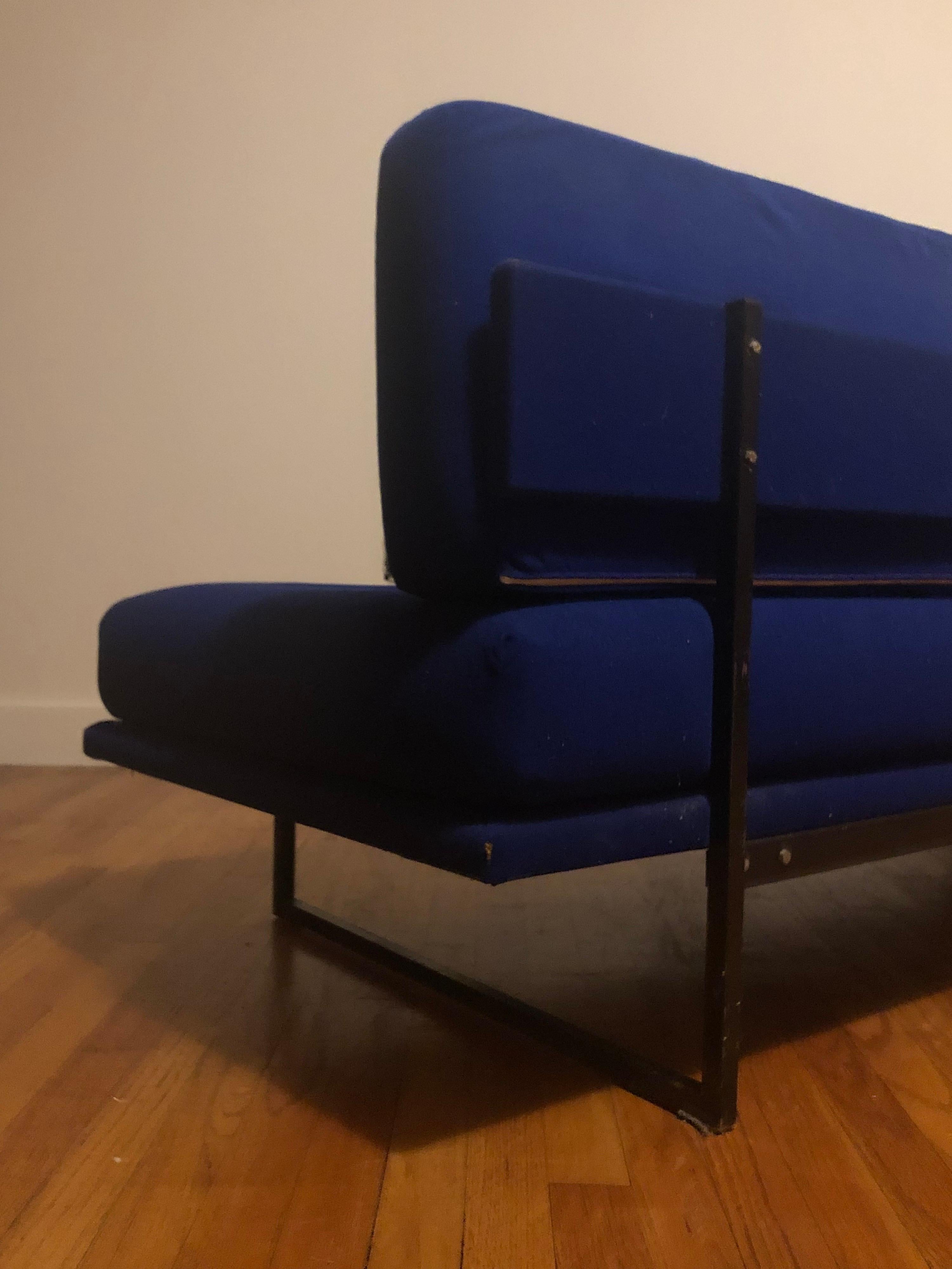 French Mid-Century Modern Sofa / Day Bed by A R P & Yves Klein Blue Style Fabric For Sale 5