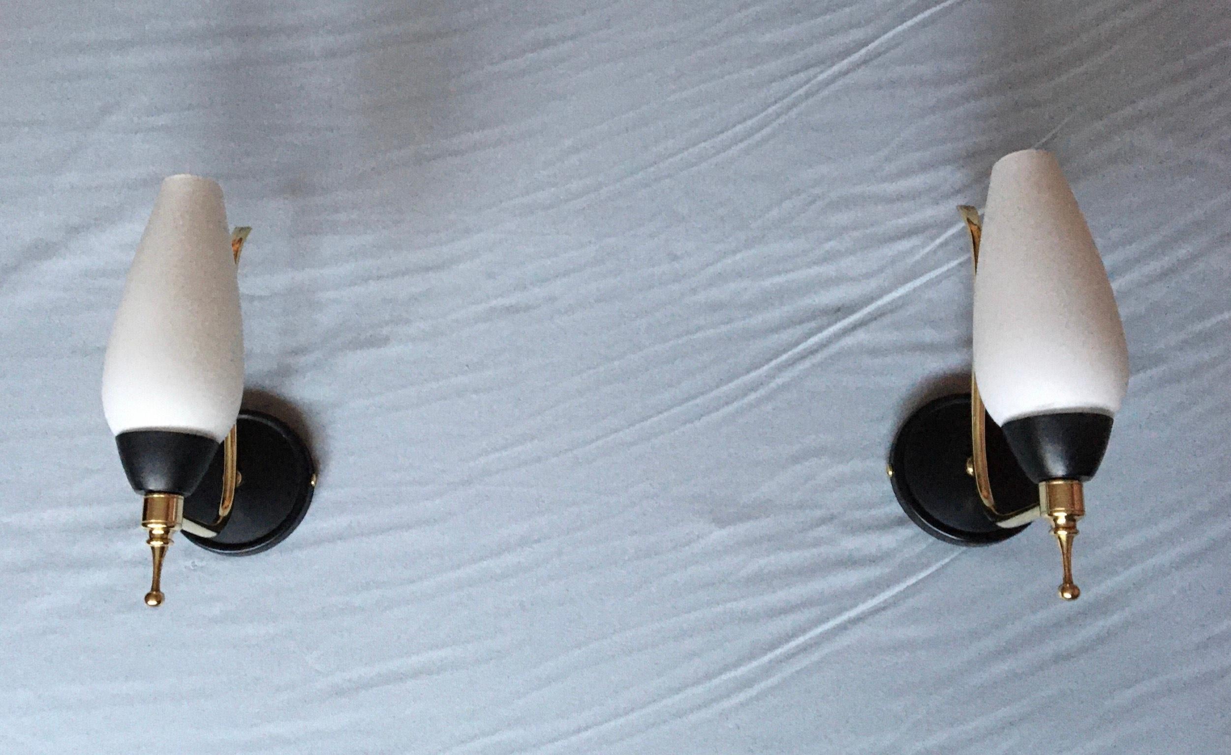 French Mid-Century Modern Style Black Gilt Brass Sconces, 1950 For Sale 8