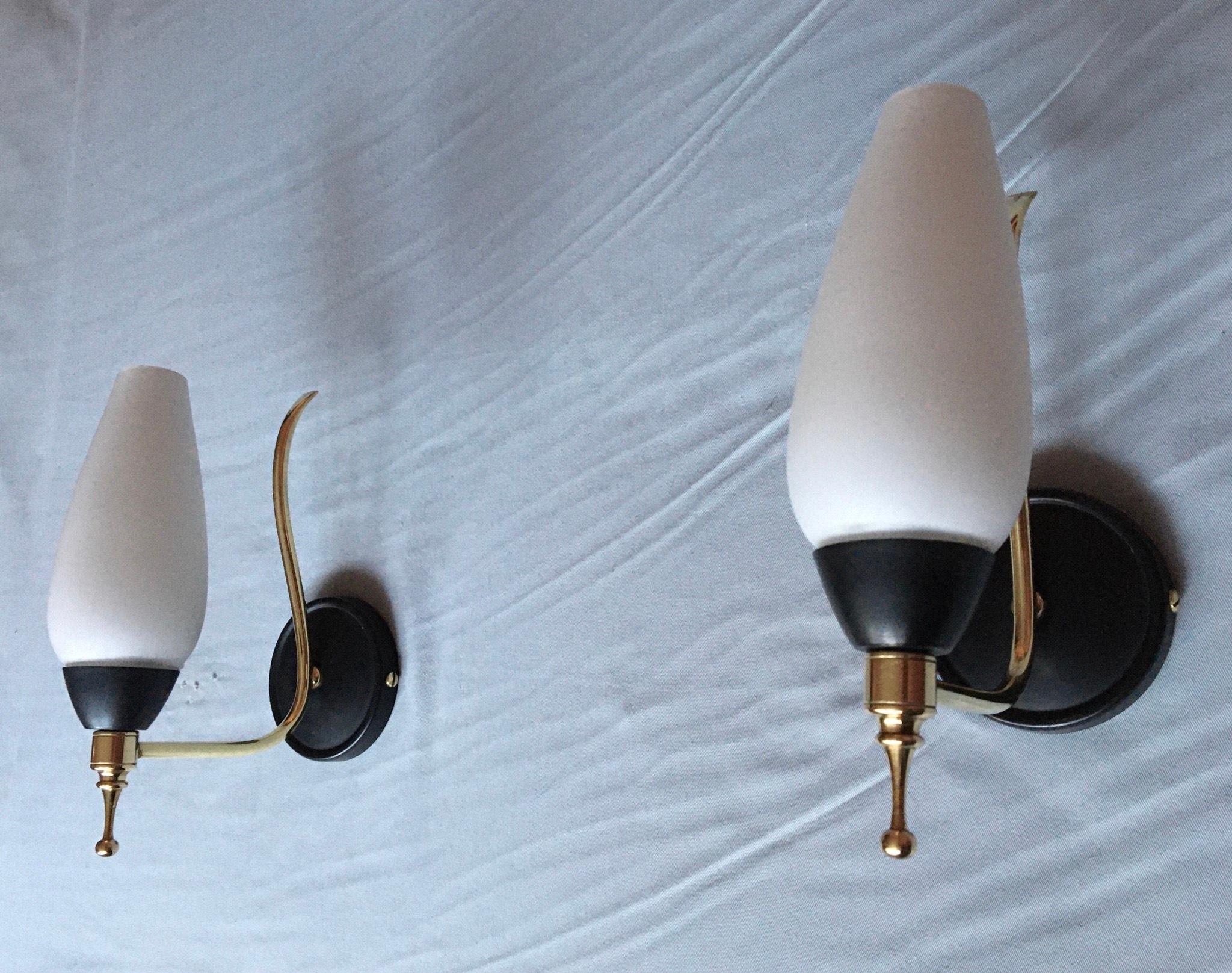 French Mid-Century Modern Style Black Gilt Brass Sconces, 1950 For Sale 4