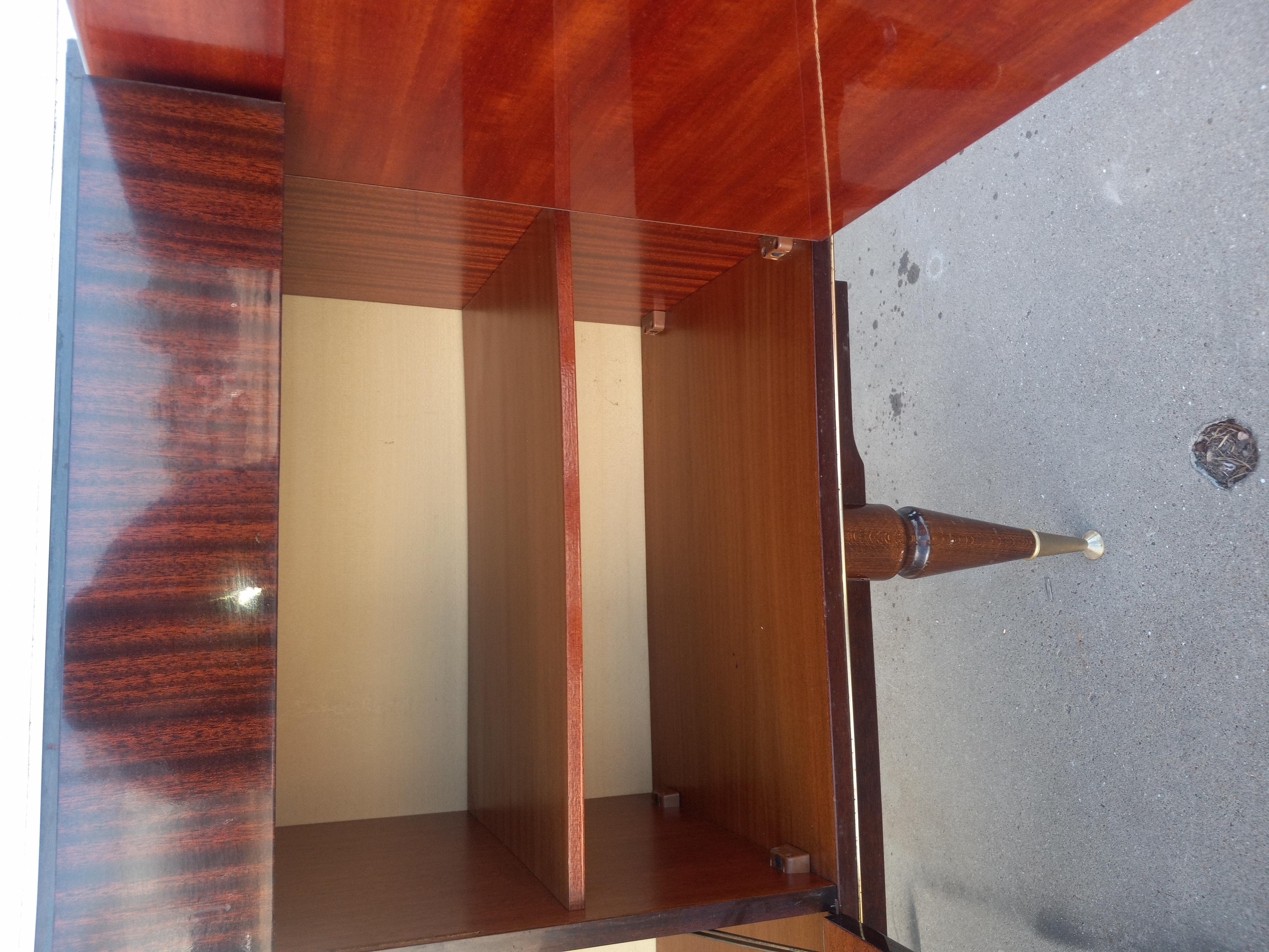 Legno Credenza francese in stile Mid Century Modern in vendita