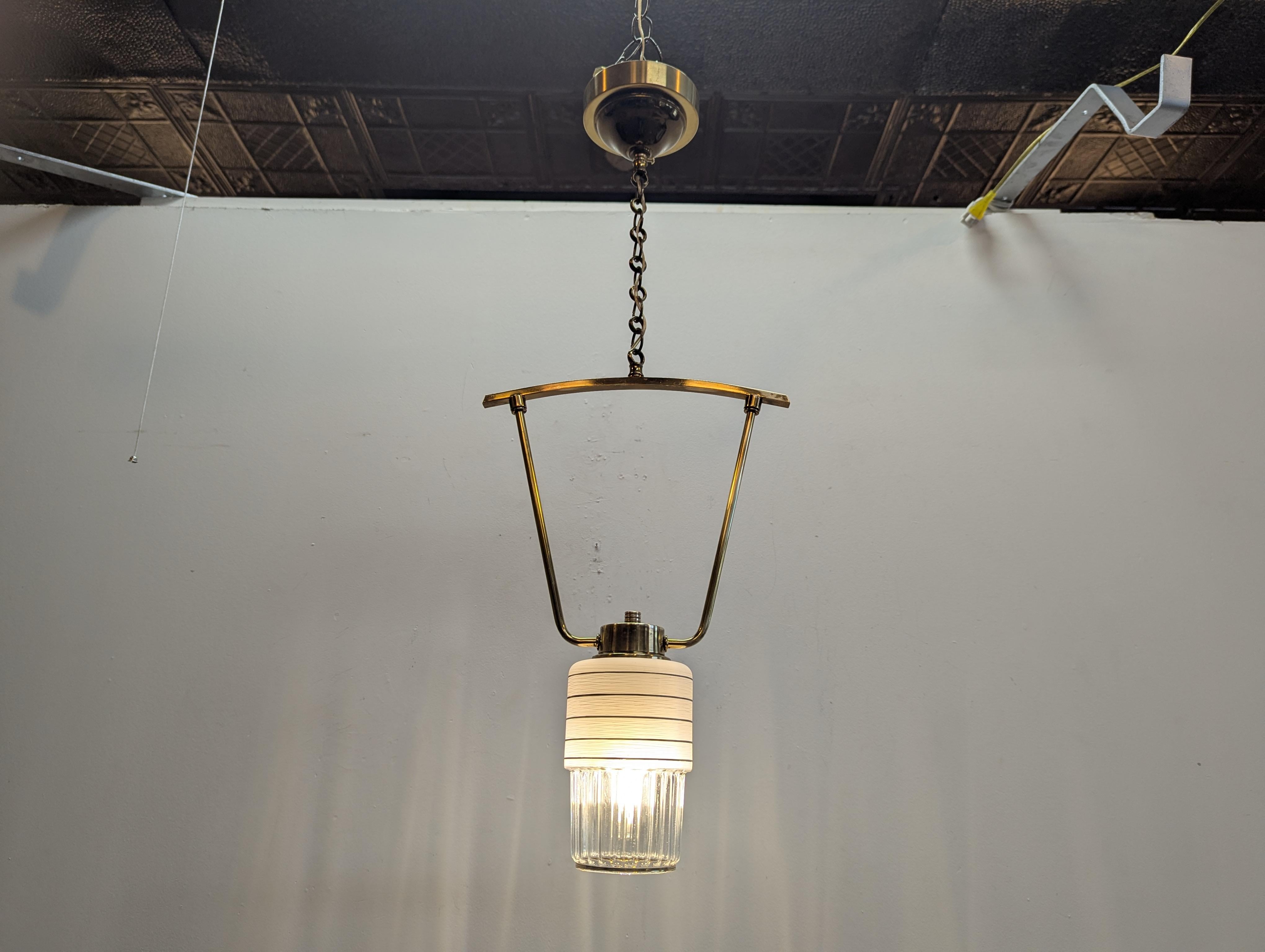 Ottone Lampadario a sospensione Swing francese del Mid Century Modern in vendita