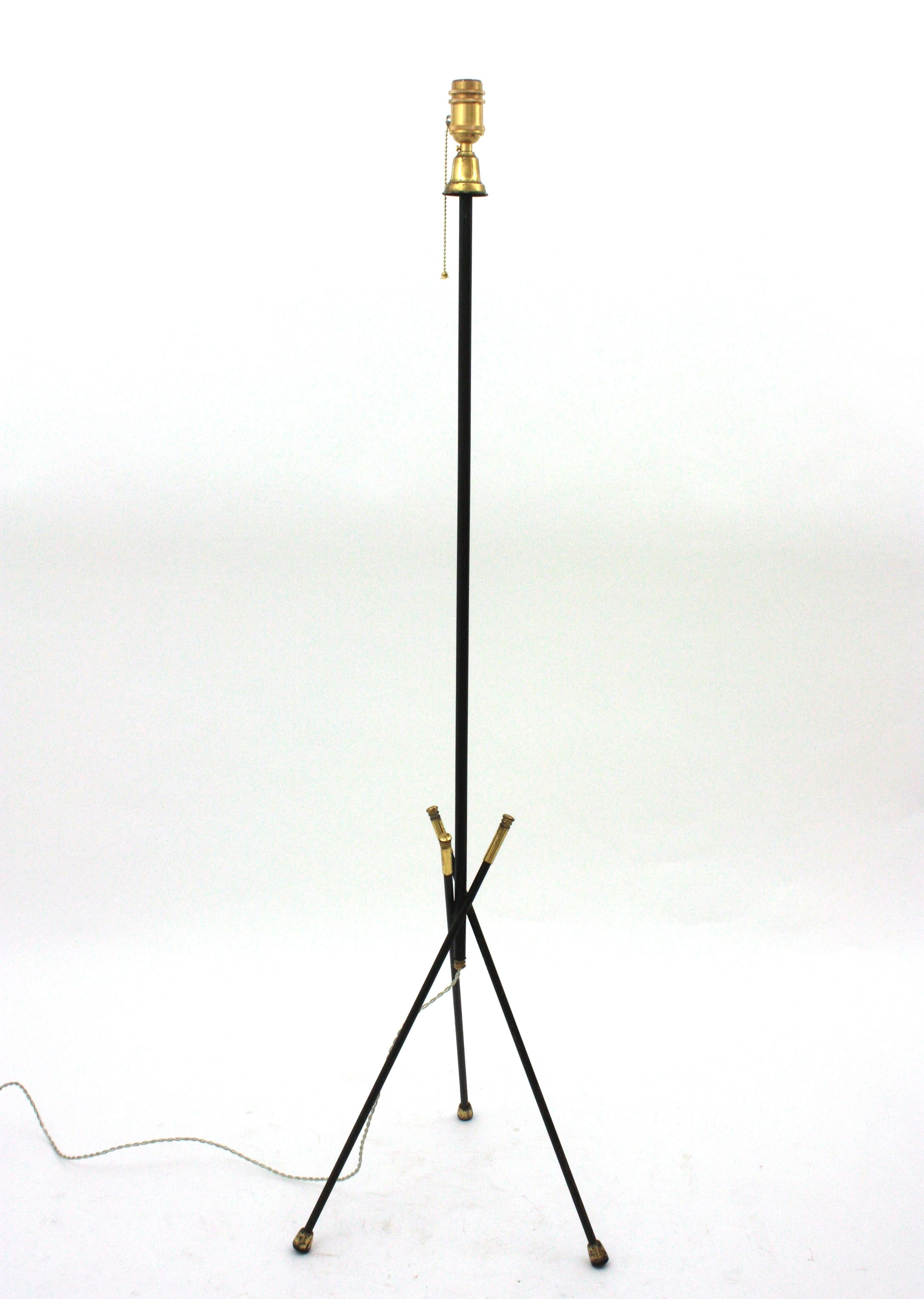 French Mid-Century Modern Tripod Floor Lamp For Sale 4