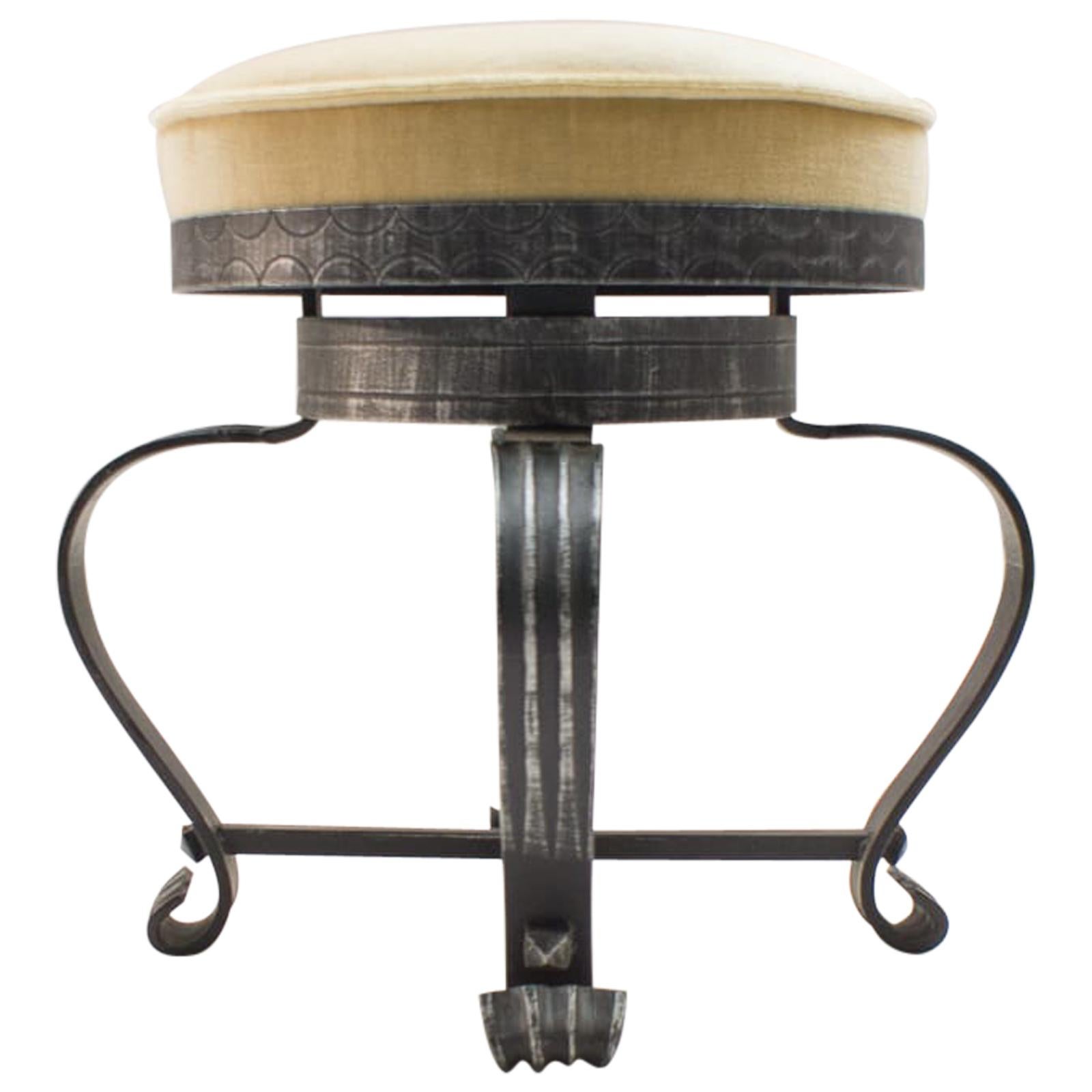 French Mid-Century Modern Wrought Iron and Velvet Stool In Good Condition In Nürnberg, Bayern