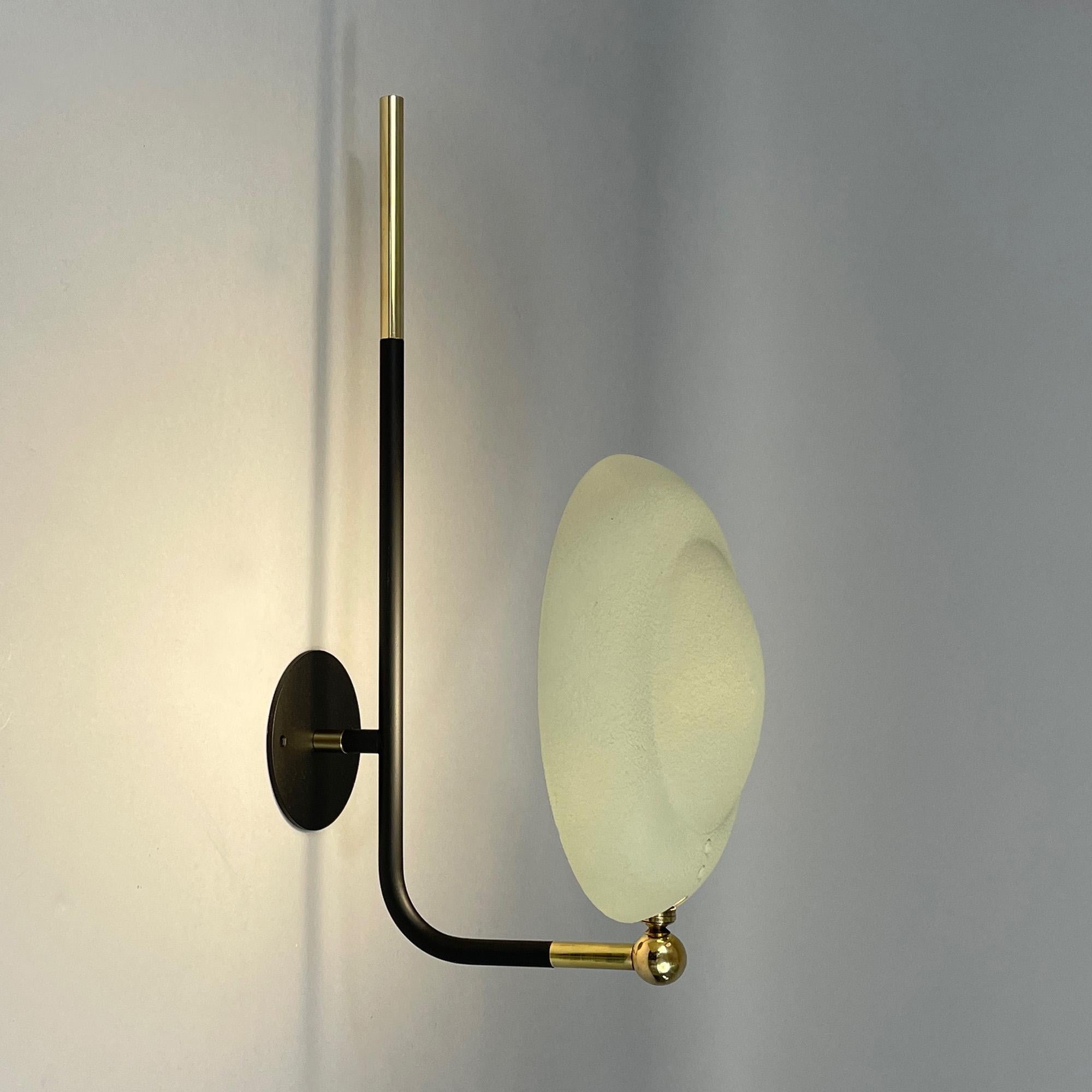 French Mid-Century Modernist Wall Light, 1950s For Sale 1