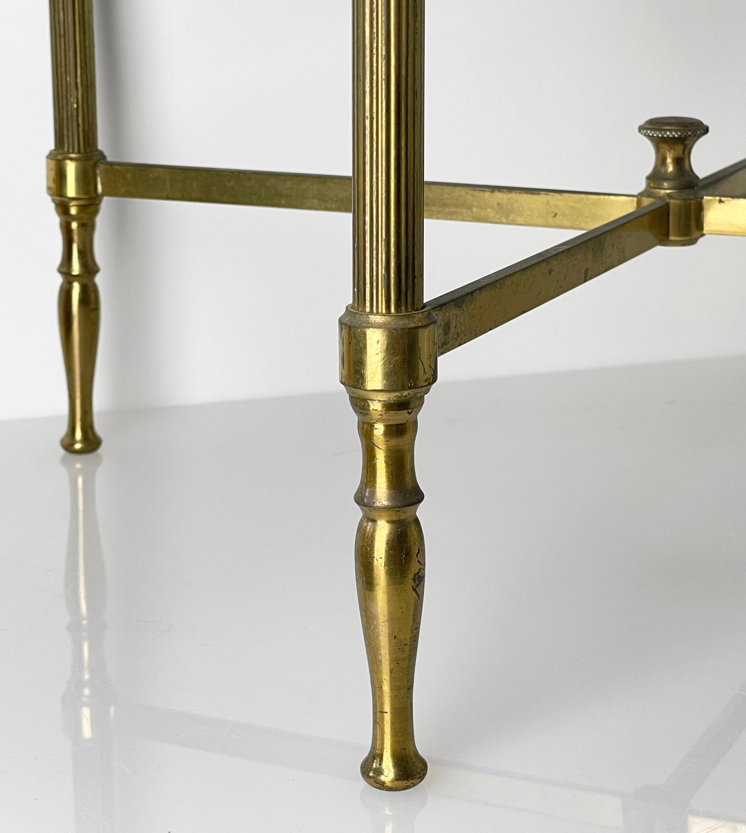 Table d'appoint française de style néoclassique/Hollywood Regency du milieu du siècle dernier en vente 11