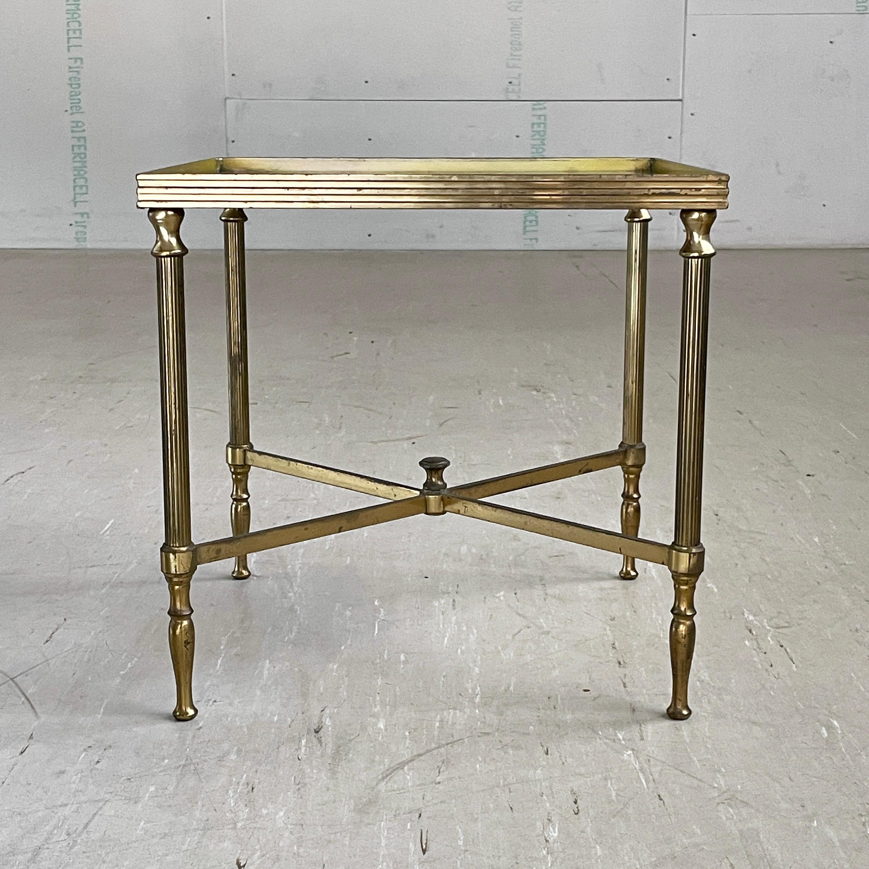 Français Table d'appoint française de style néoclassique/Hollywood Regency du milieu du siècle dernier en vente