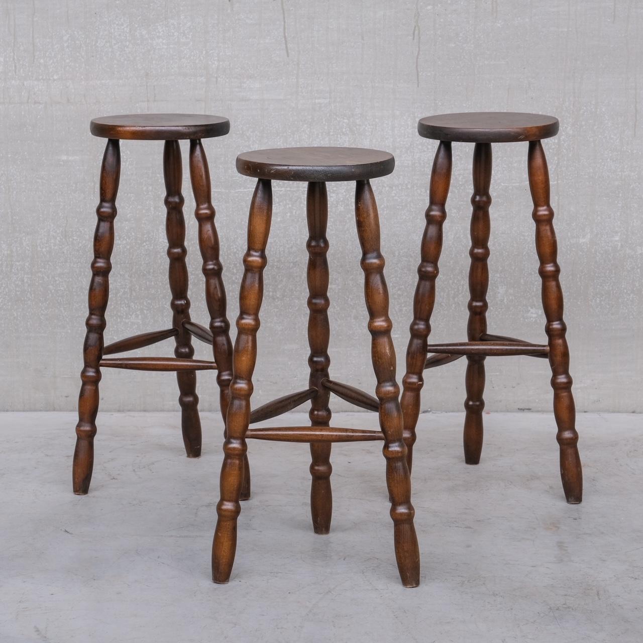 French Mid-Century Oak Artist Stand or Selette 'Up to 3 Available' In Good Condition For Sale In London, GB