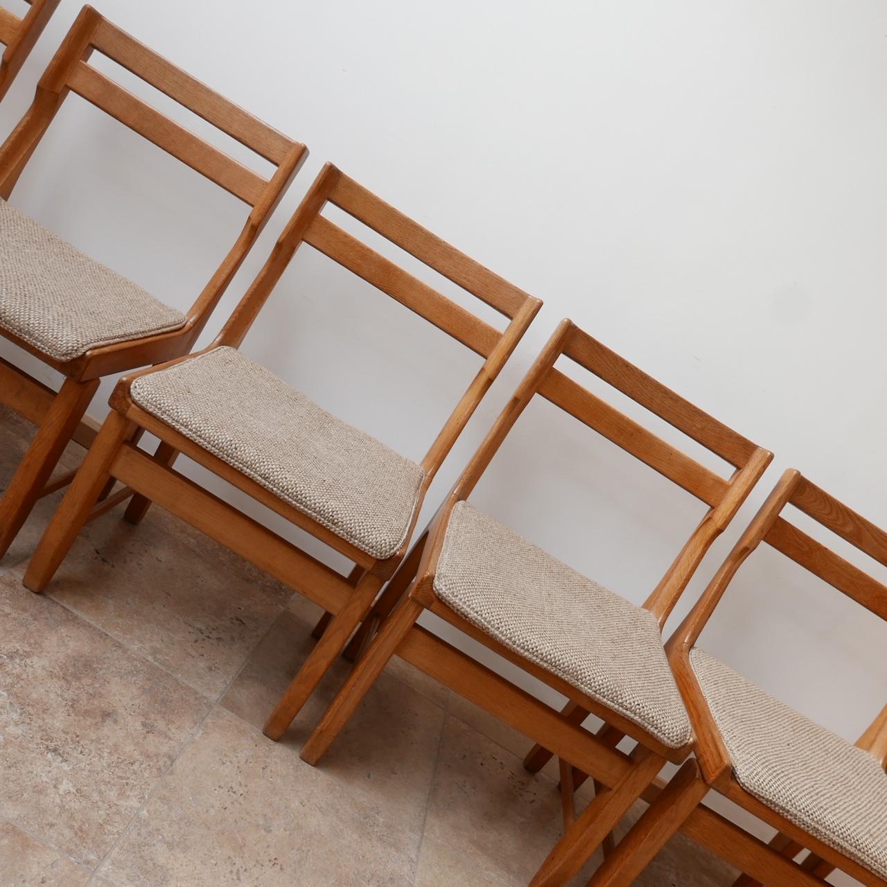 French Mid-Century Oak Dining Chairs by Guillerme et Chambron In Good Condition In London, GB