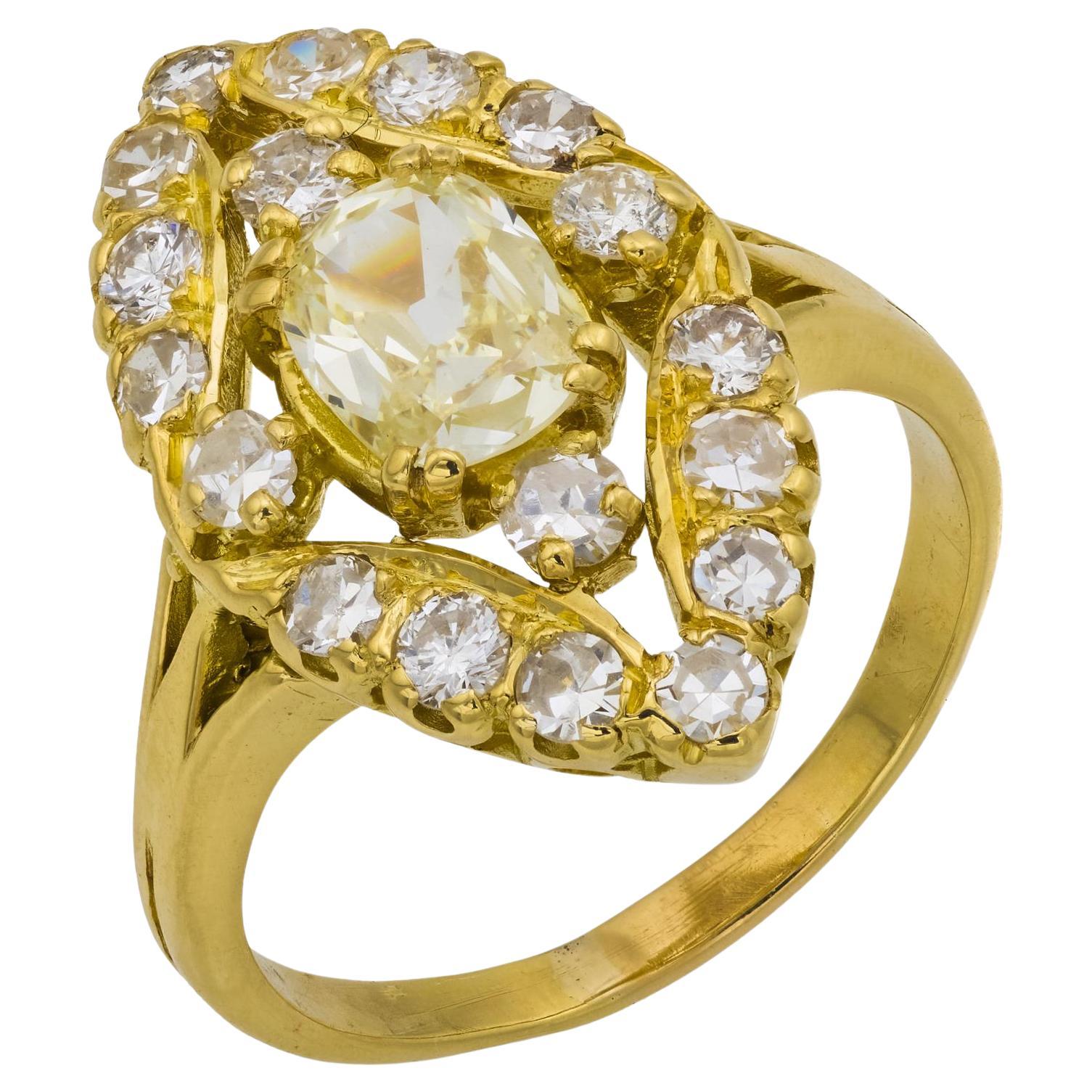 Bague navette en or jaune 18k avec diamant taille mine ancienne du milieu du siècle dernier