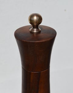 French Mid-Century Olive Wood Pepper Mill with Brass Finial, 1950s