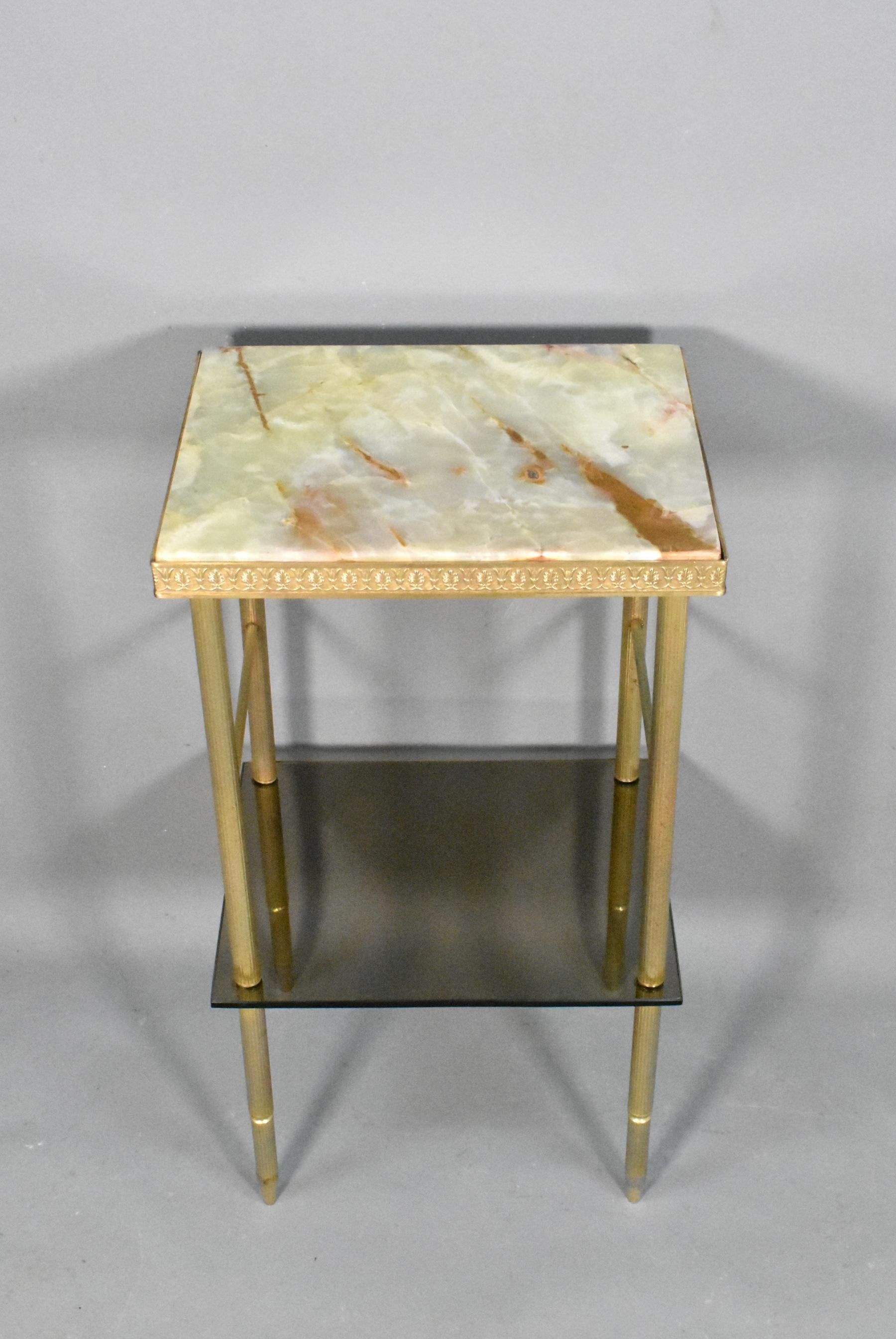 French Mid Century Onyx and Glass Side Table In Good Condition In SAINTE-COLOMBE, FR