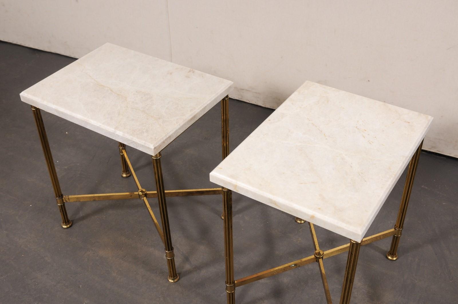 Paire de tables d'extrémité en laiton du milieu du siècle dernier avec nouveaux plateaux en quartzite Taj Mahal en vente 5