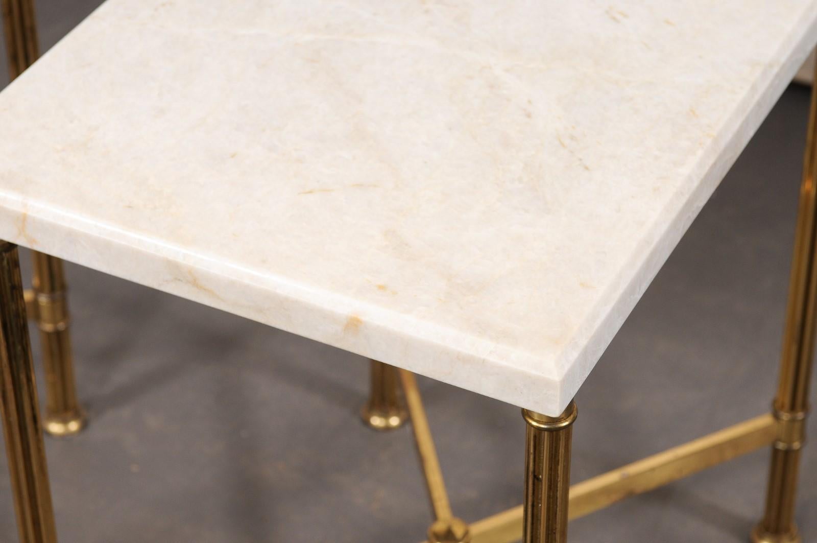 Paire de tables d'extrémité en laiton du milieu du siècle dernier avec nouveaux plateaux en quartzite Taj Mahal en vente 6