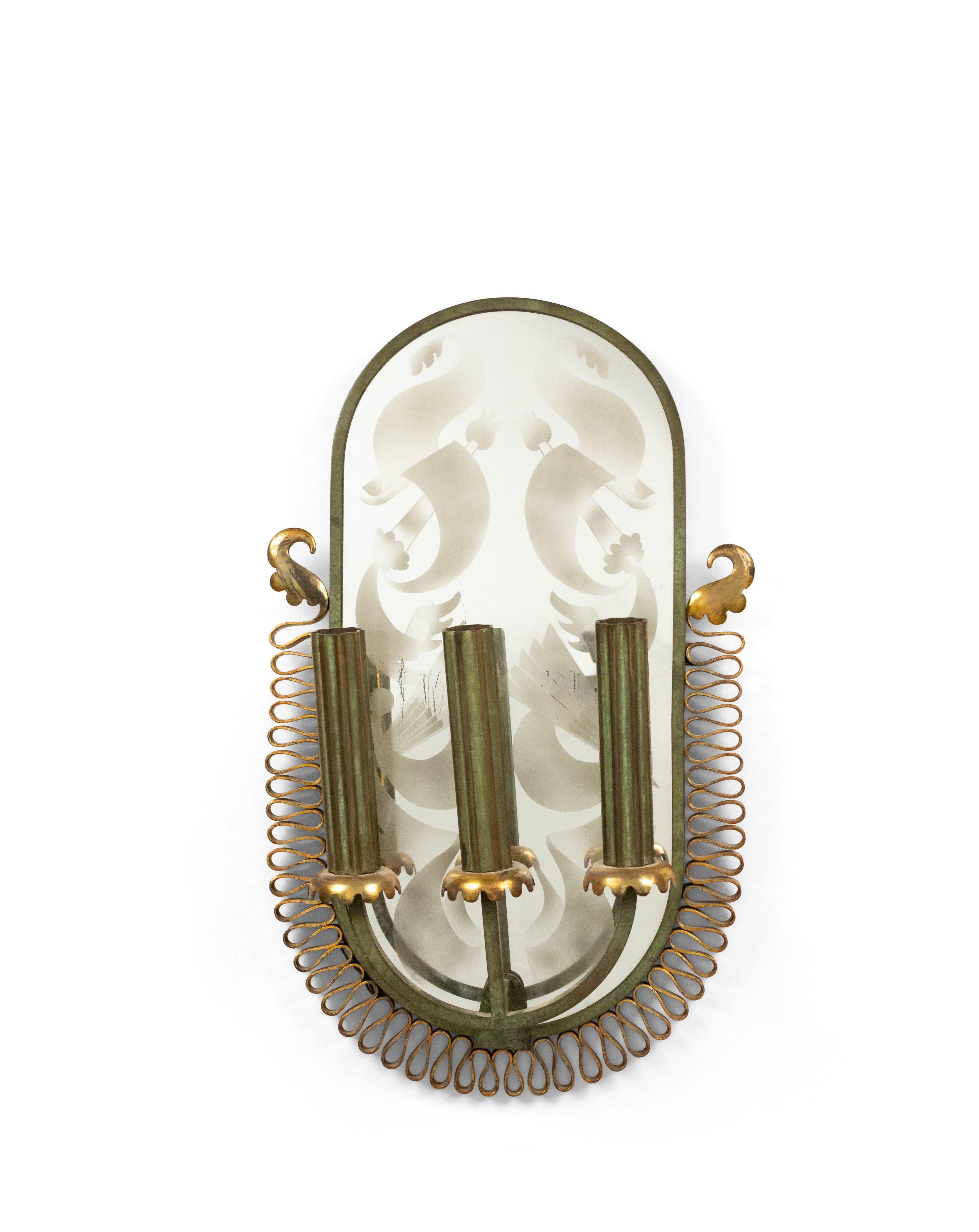 French Mid-Century Patinated Brass and Mirror Wall Sconce For Sale 3