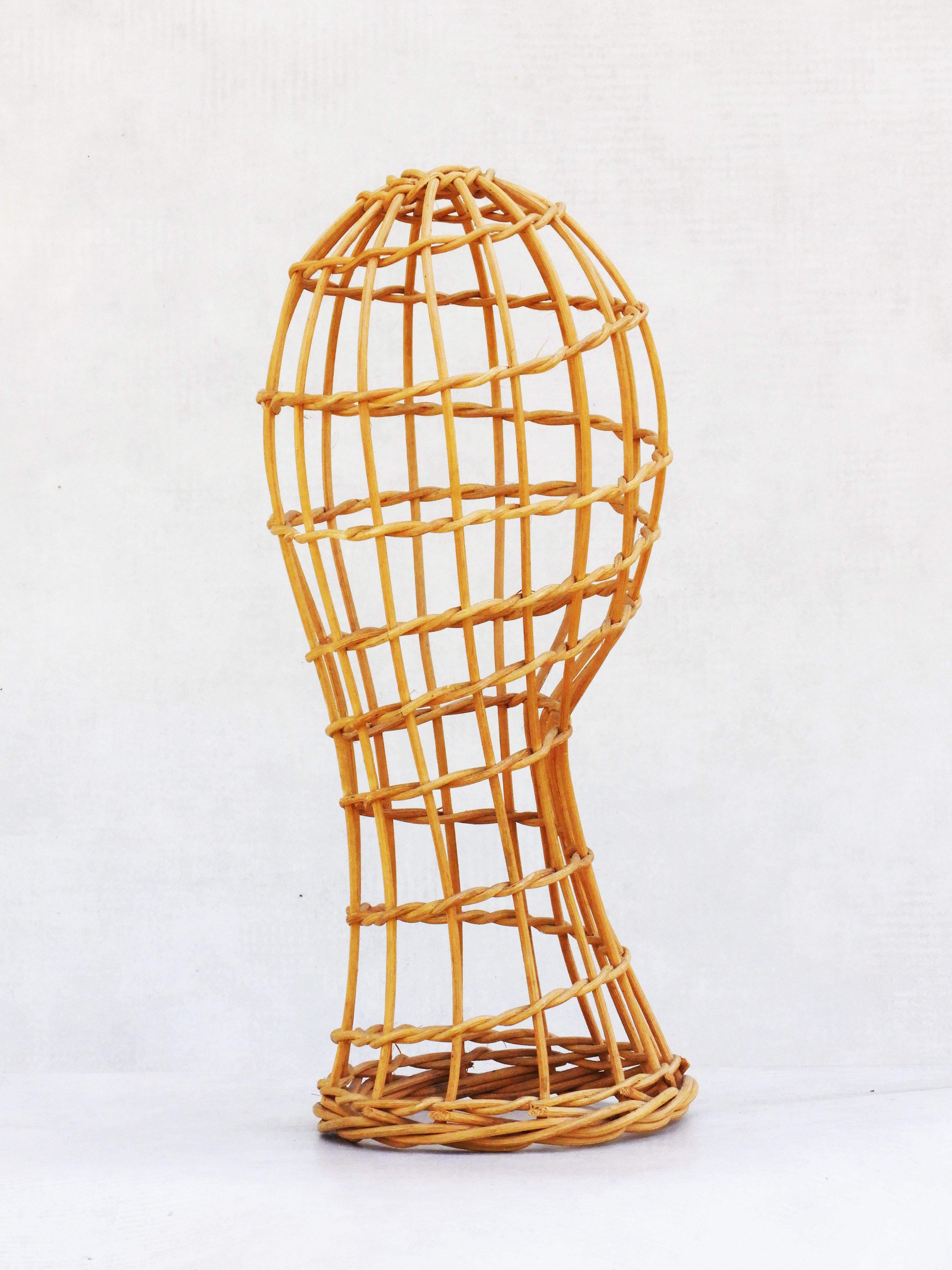 French Mid Century Rattan Hat Stand Head Sculpture.
A superb French milliner's 'Marotte' in rattan. Circa 1950's France
In very good vintage condition.