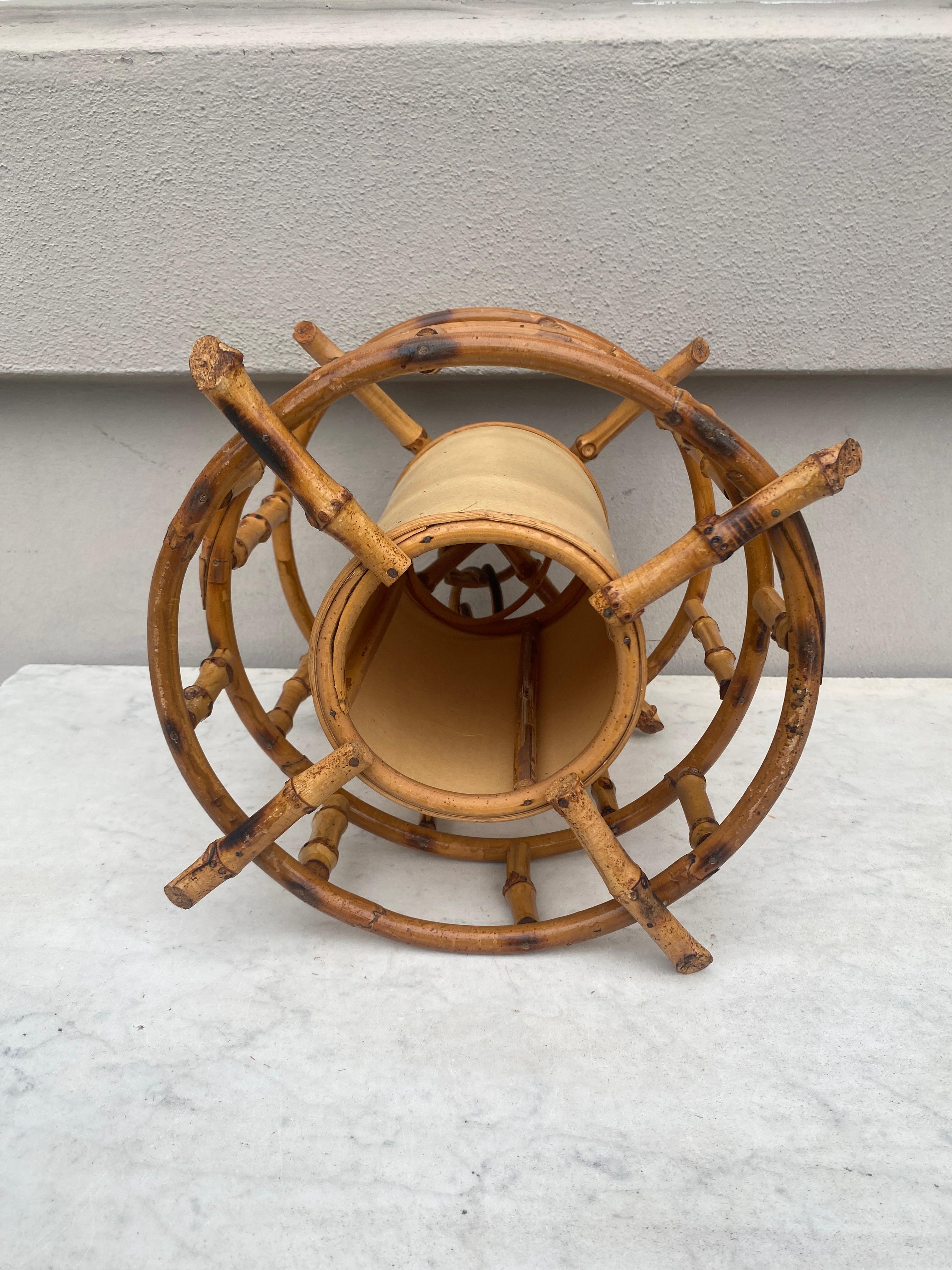 Farol colgante francés de ratán de mediados de siglo Louis Sognot, hacia 1950 mediados del siglo XX en venta