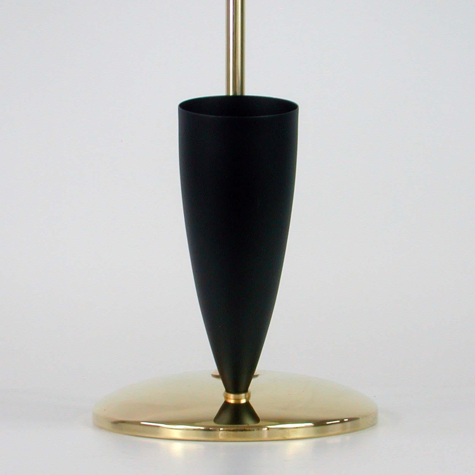 French Midcentury Reflecting Black and Brass Table Lamp, 1950s 5