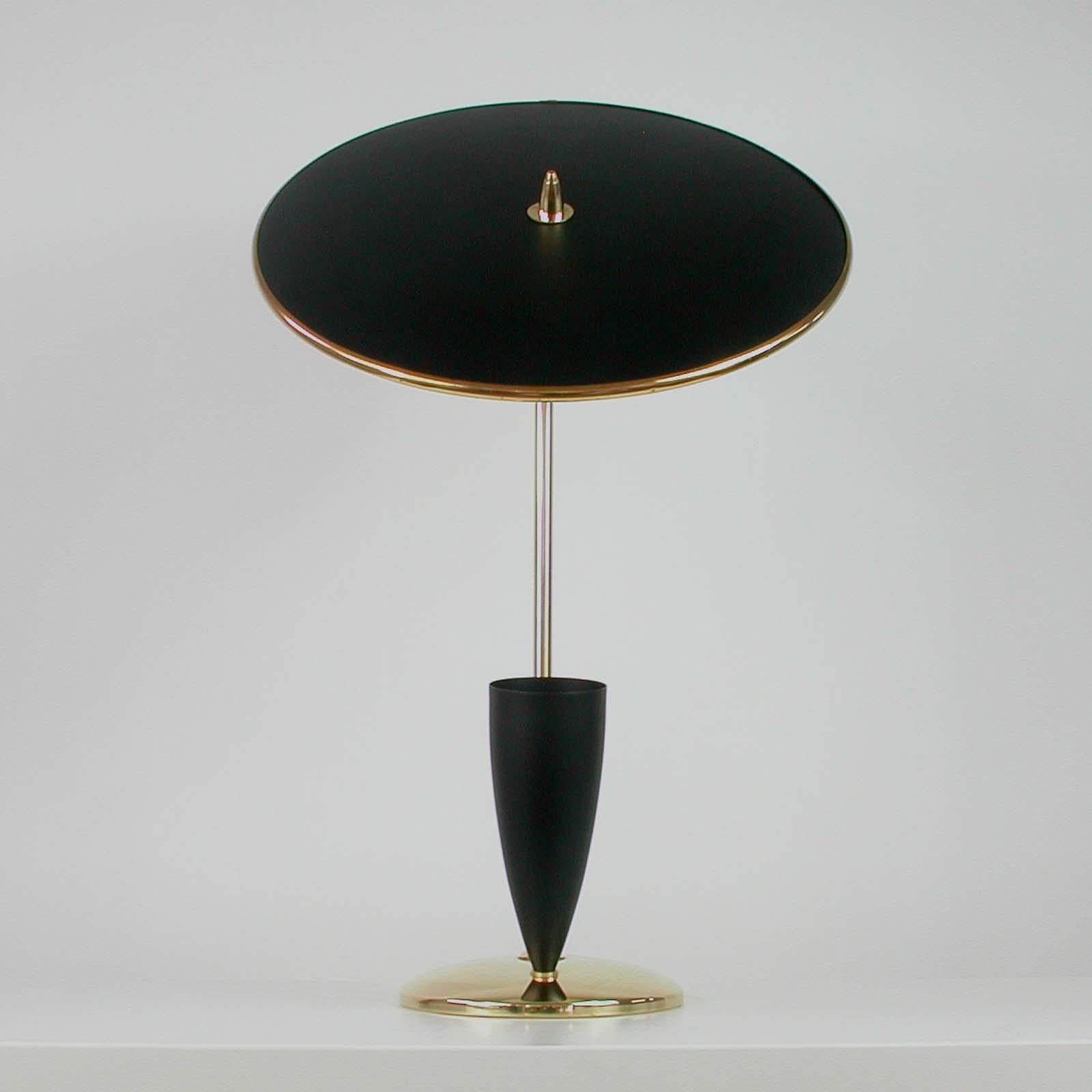 Mid-Century Modern French Midcentury Reflecting Black and Brass Table Lamp, 1950s