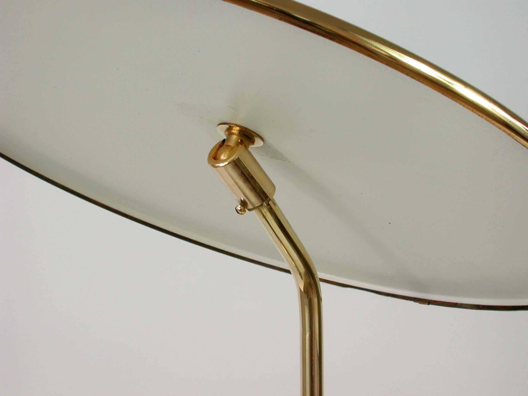 French Midcentury Reflecting Black and Brass Table Lamp, 1950s 1