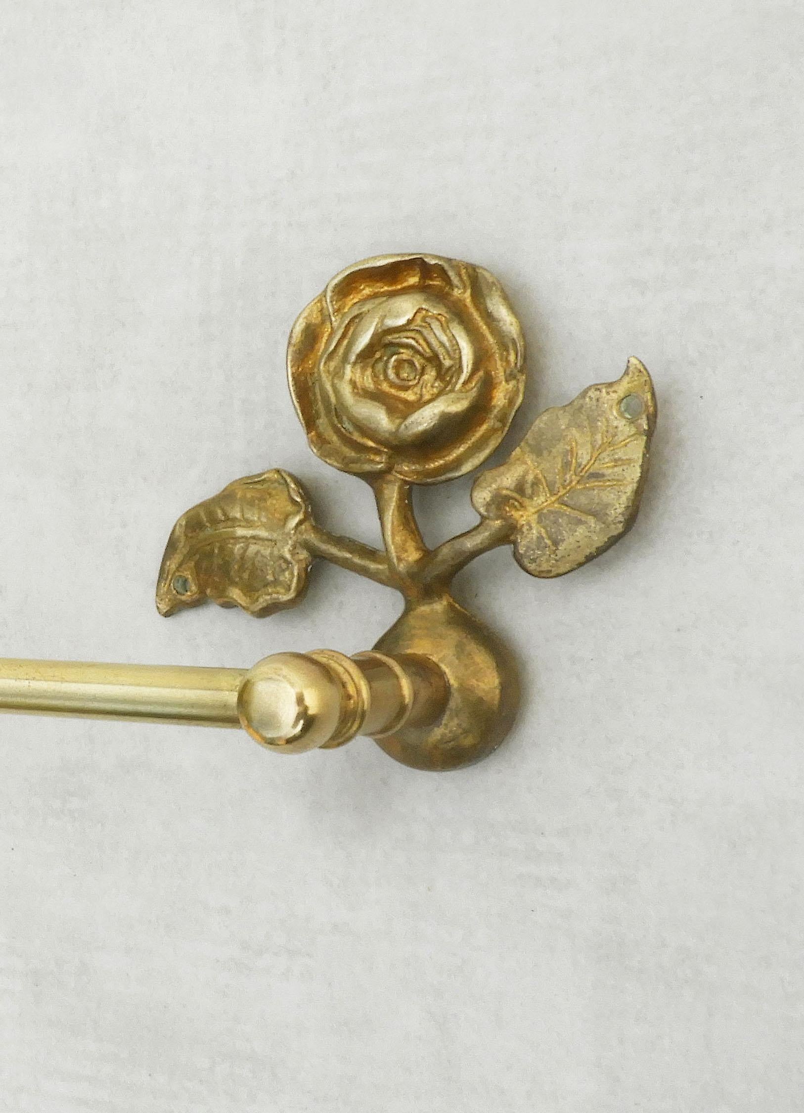 Francese Barra o portasciugamani francese a fiori di rosa della metà del secolo scorso C1950 in vendita