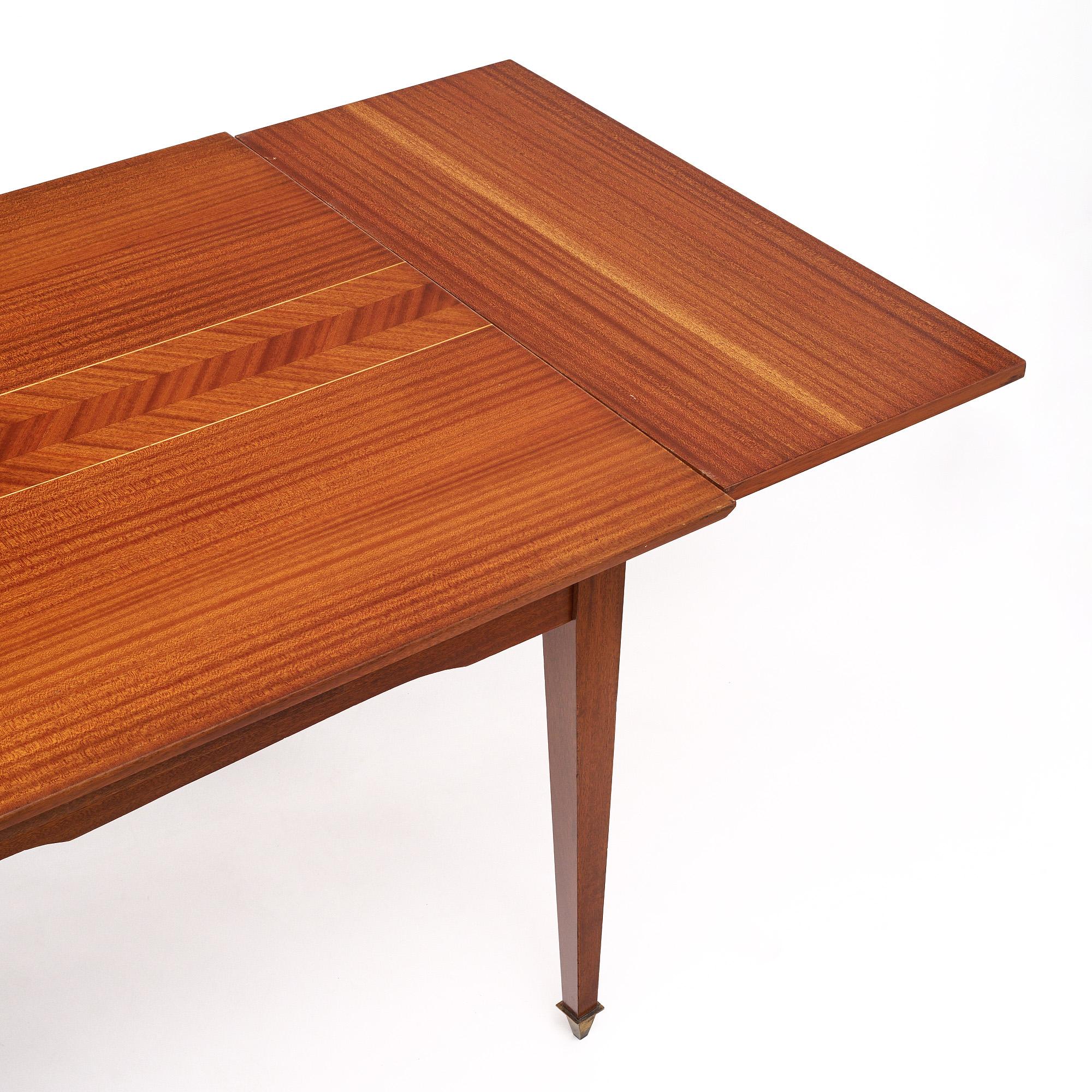 French Mid-Century Rosewood Dining Table In Good Condition For Sale In Austin, TX