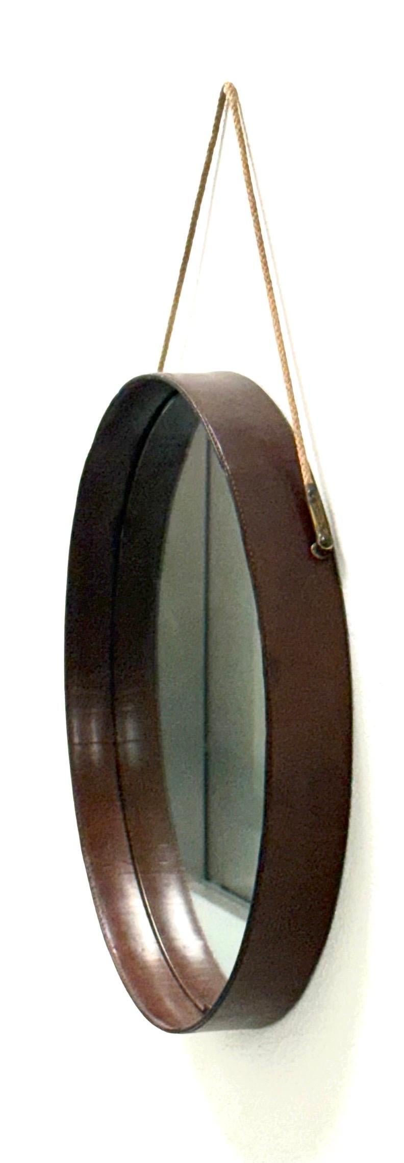 French Mid-Century Round Stitched Dark Brown Leather Mirror, Jacques Adnet, 1955 For Sale 3