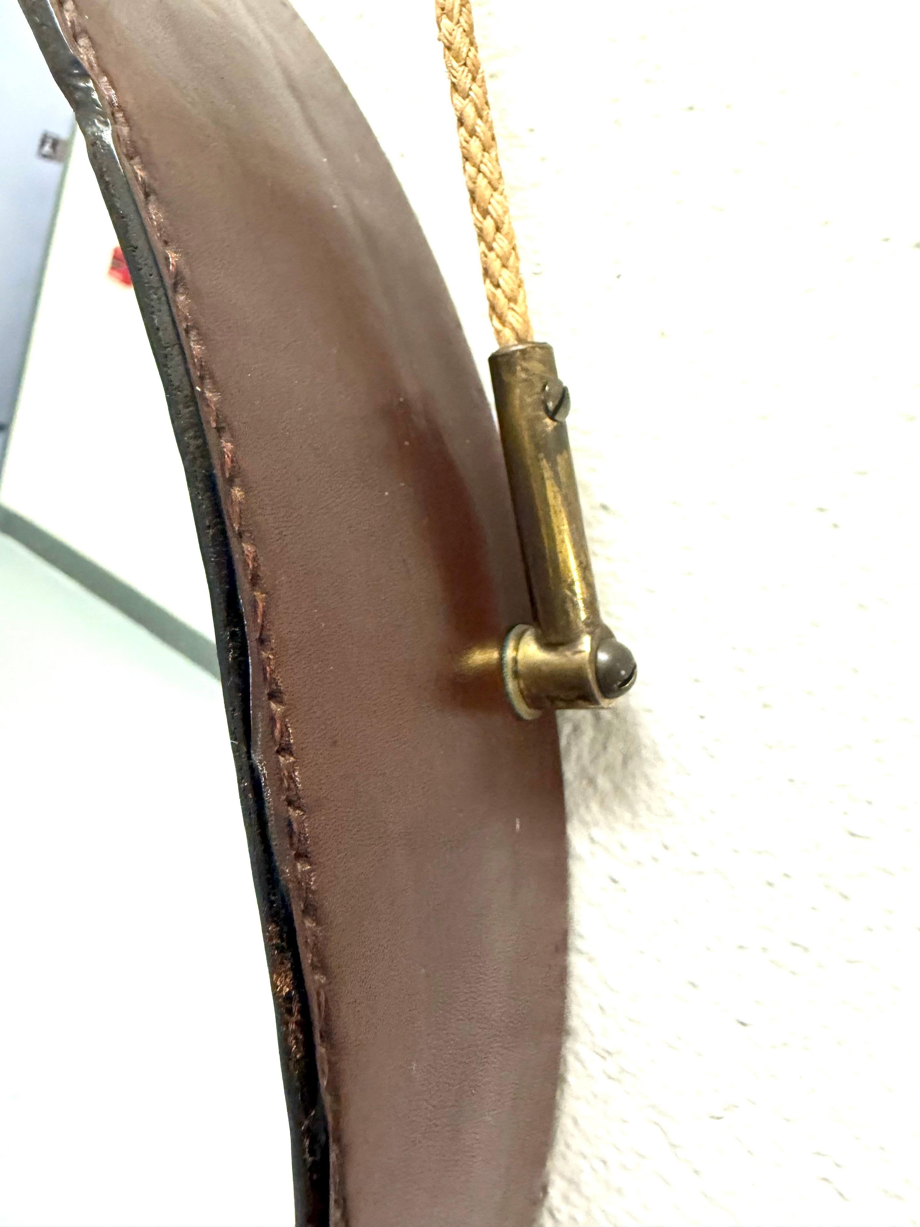 French Mid-Century Round Stitched Dark Brown Leather Mirror, Jacques Adnet, 1955 For Sale 5